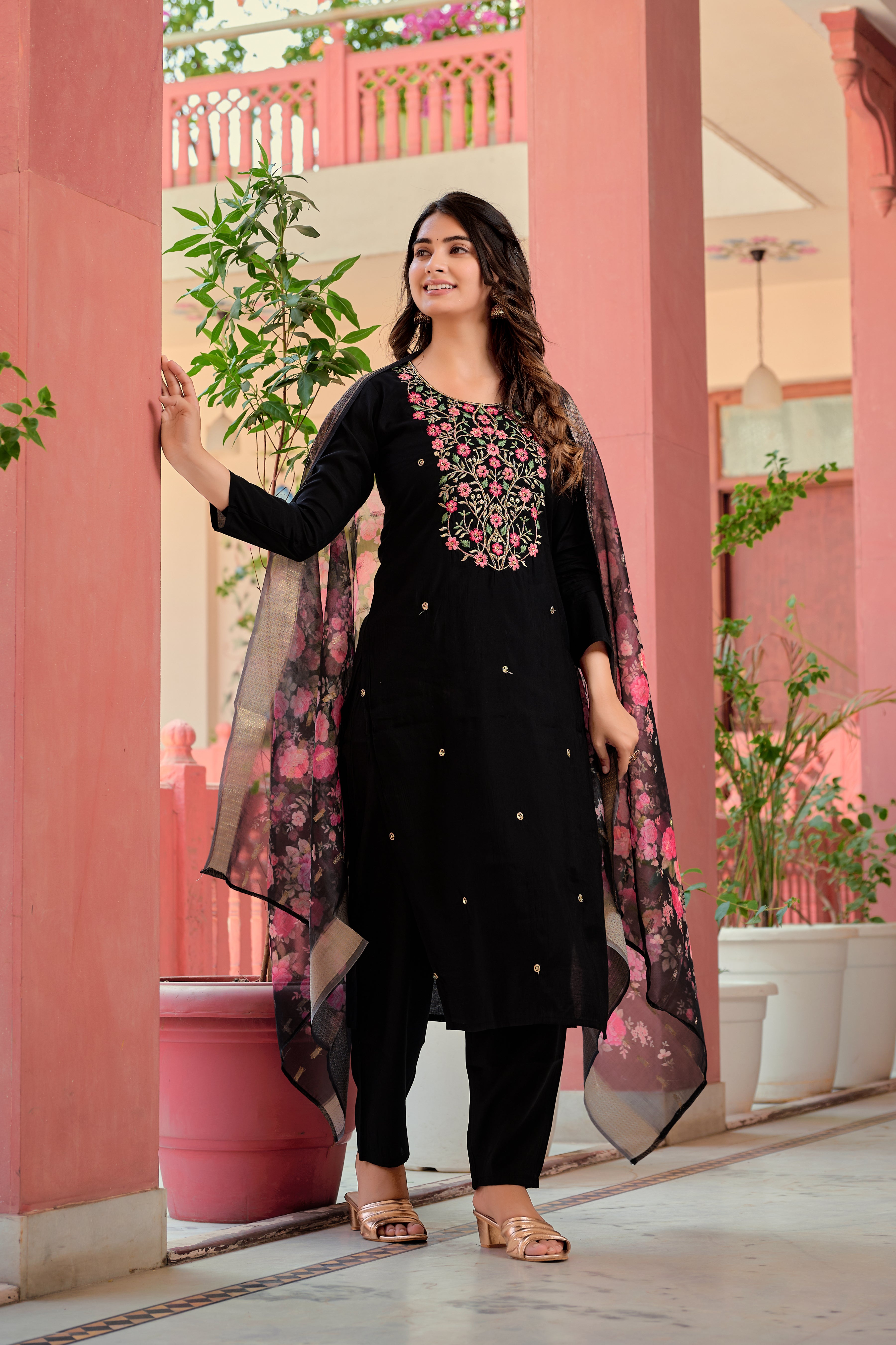 Hand embroidered Kurta with Pant & Dupatta Premium Luxury