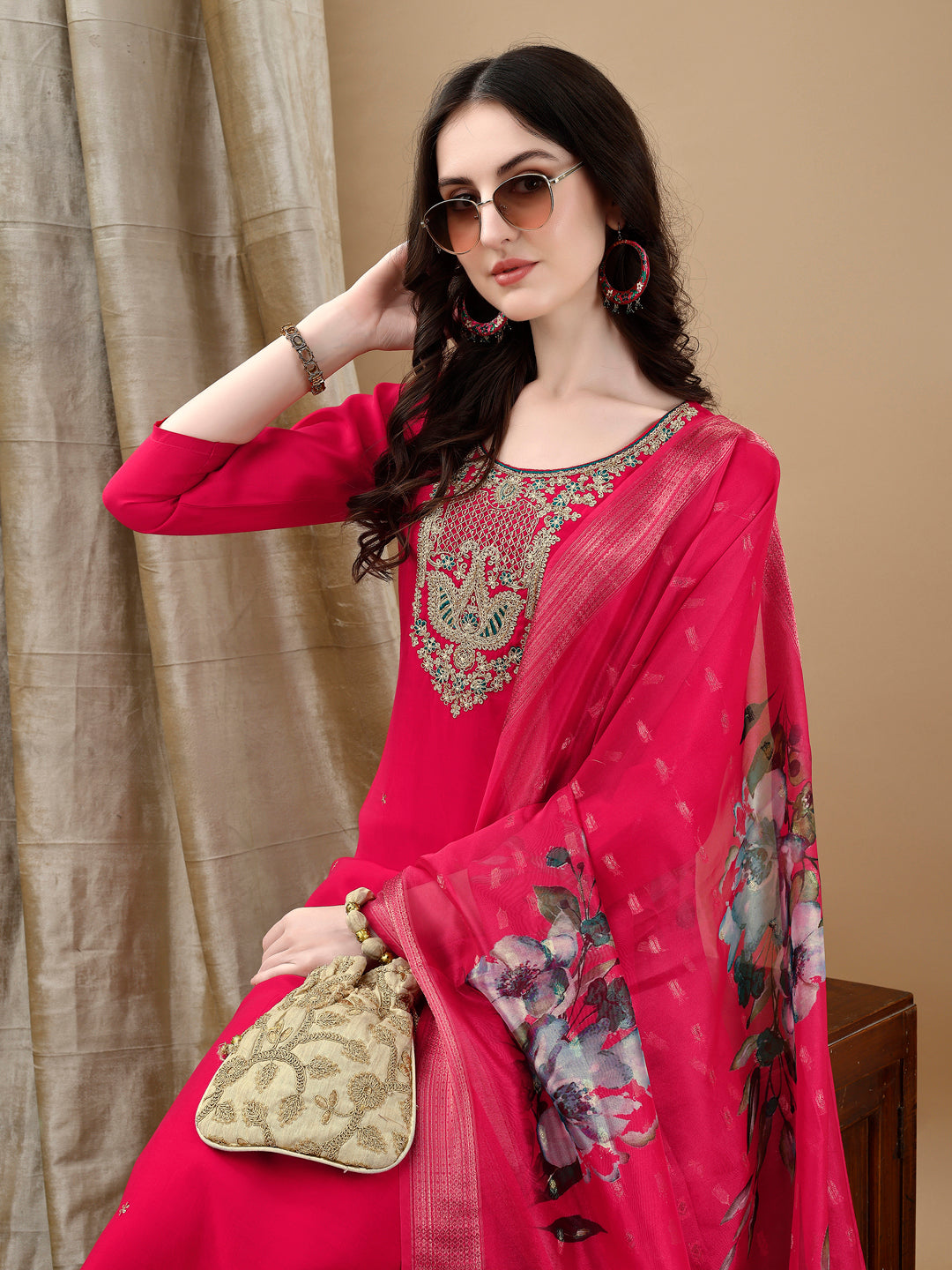 Hand embroidered & Lace Detailed Kurta with Pant & Dupatta