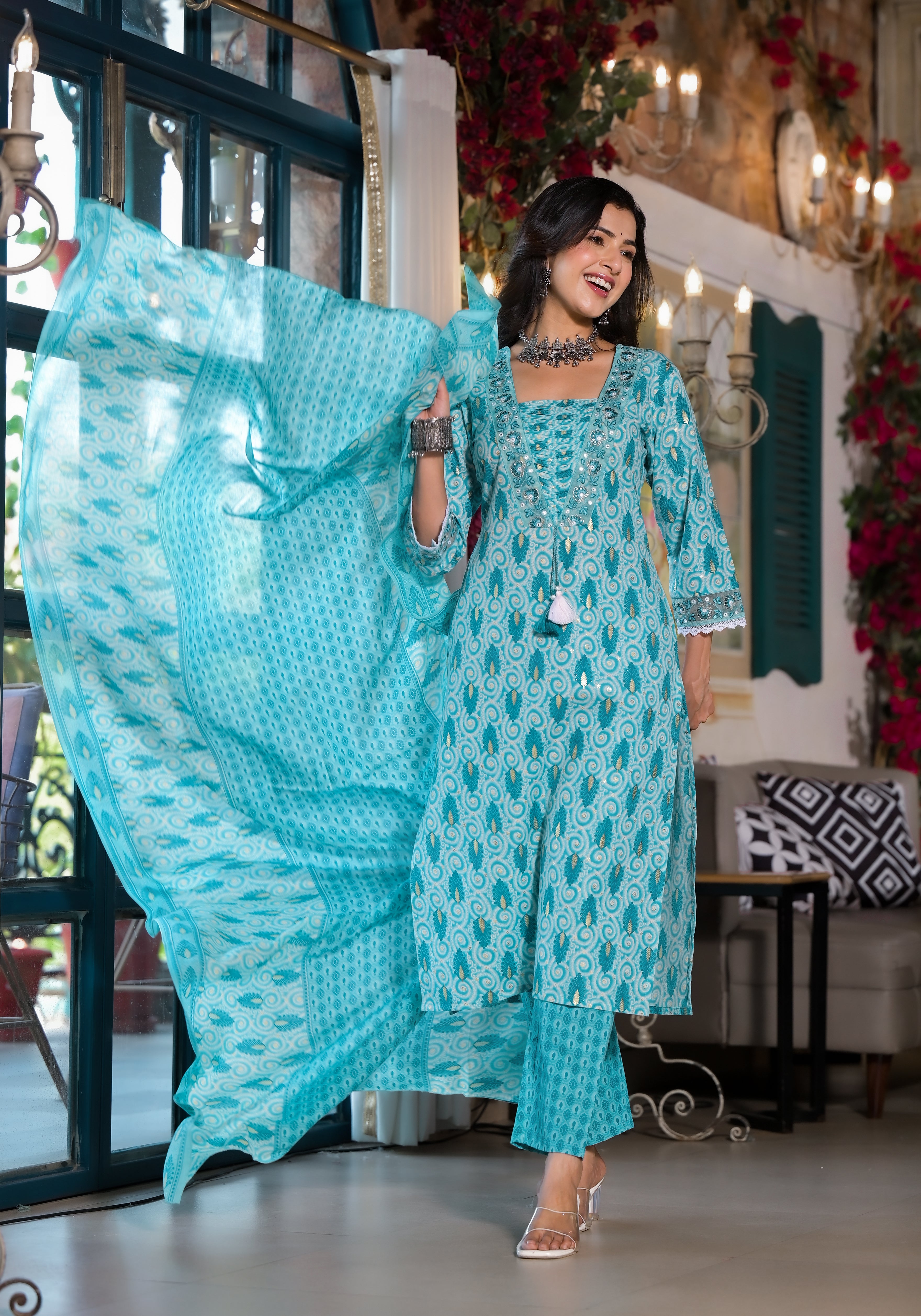 Lace embroidered & Printed Kurta with pant & Dupatta