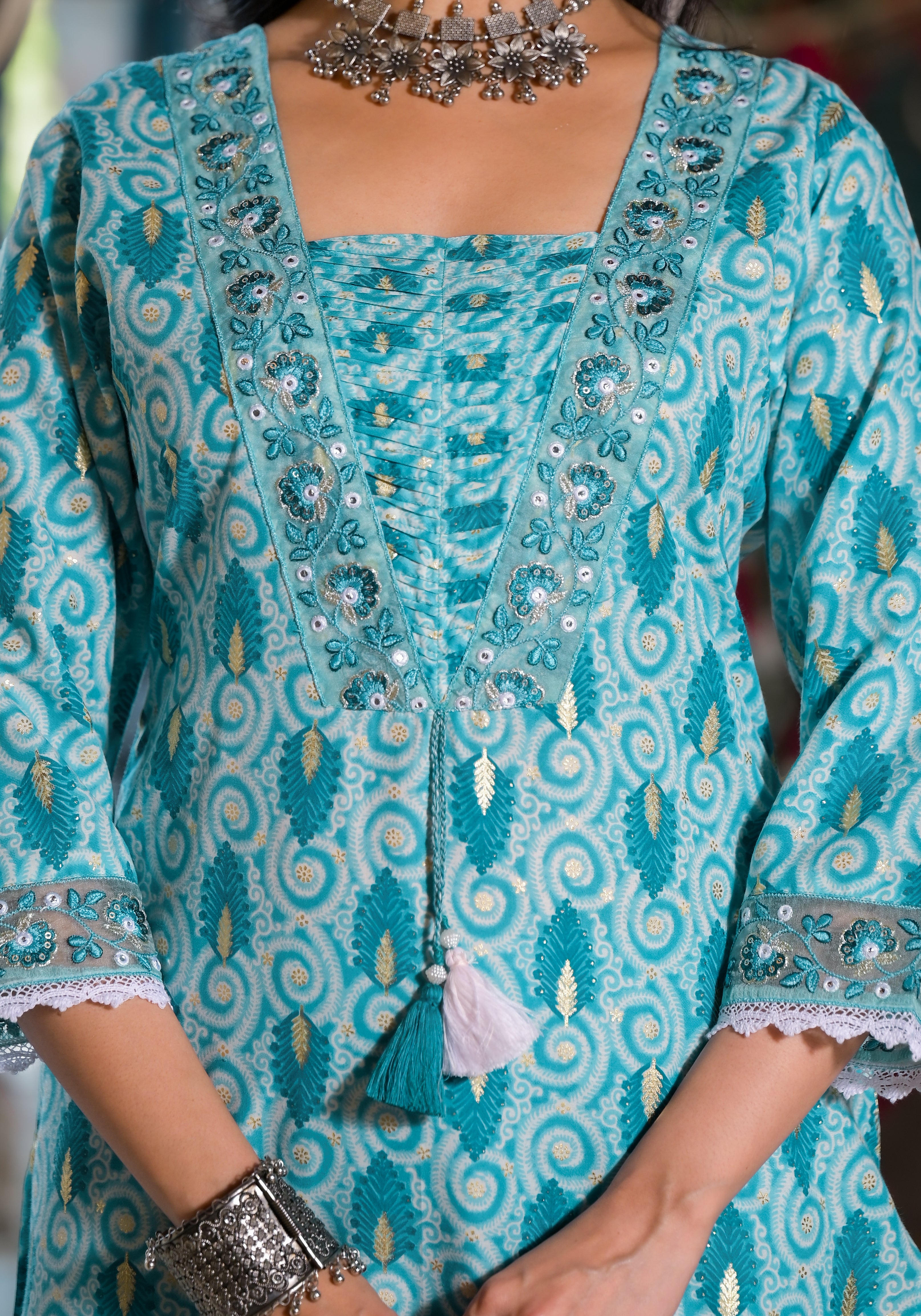 Lace embroidered & Printed Kurta with pant & Dupatta