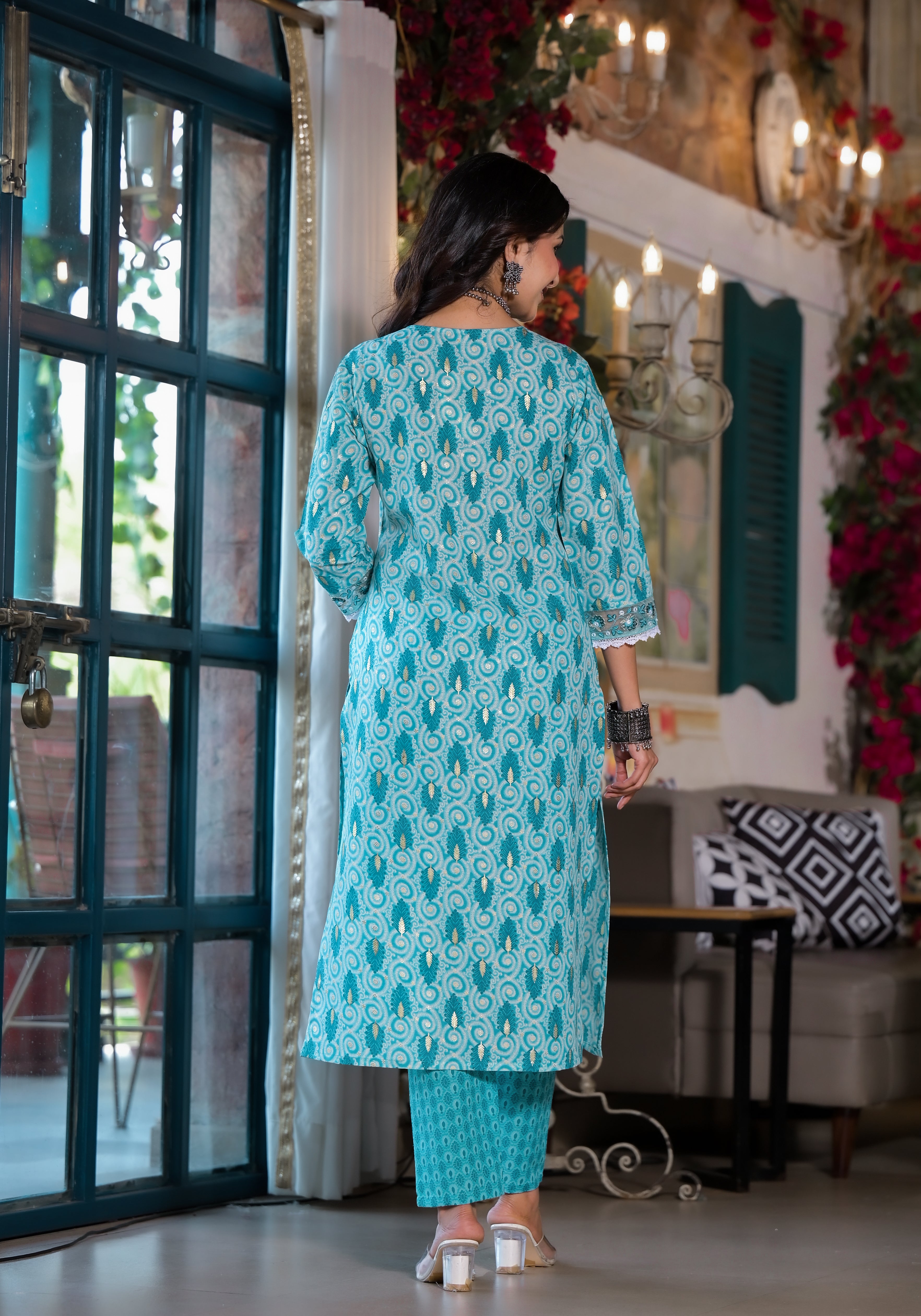 Lace embroidered & Printed Kurta with pant & Dupatta