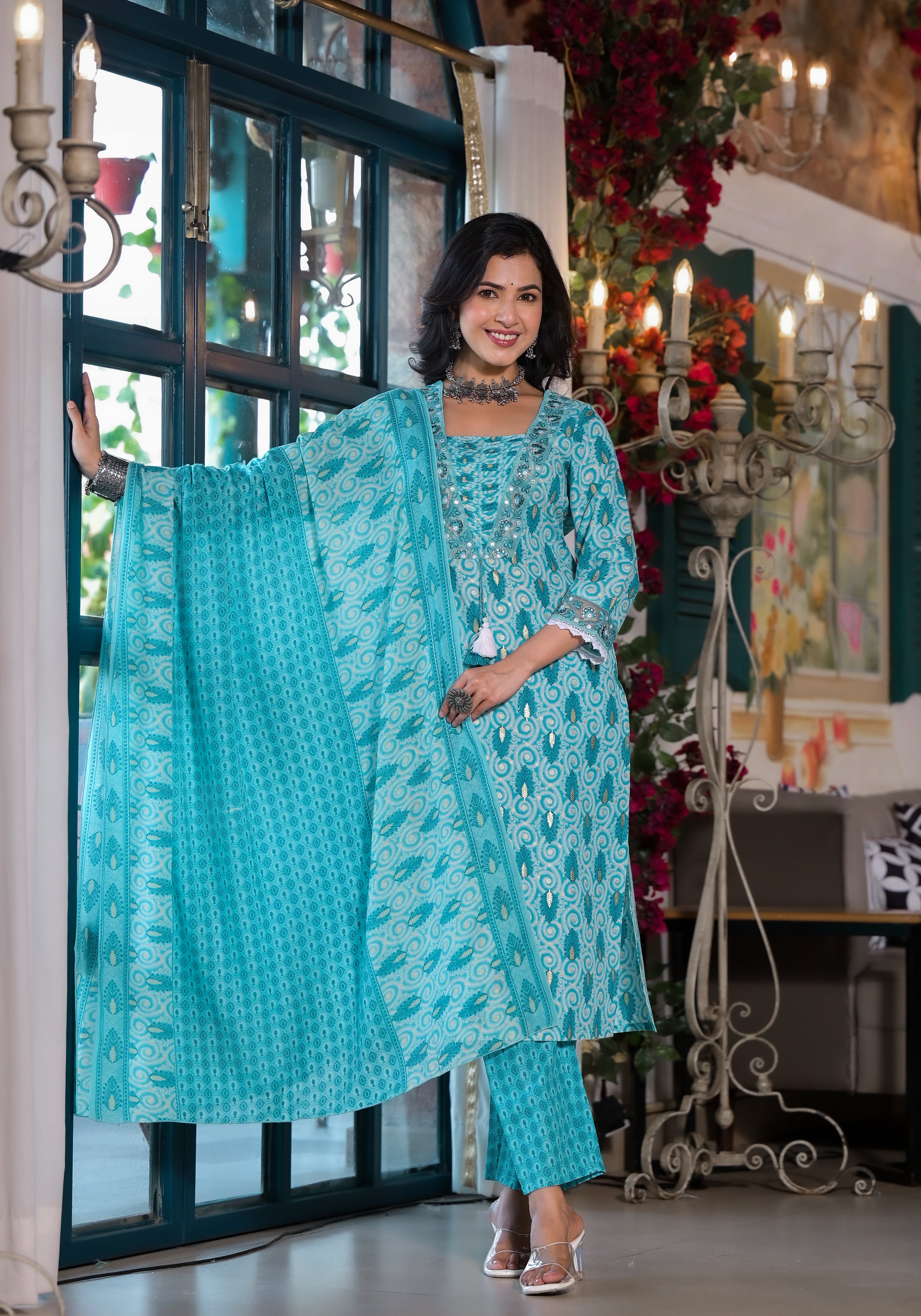 Lace embroidered & Printed Kurta with pant & Dupatta