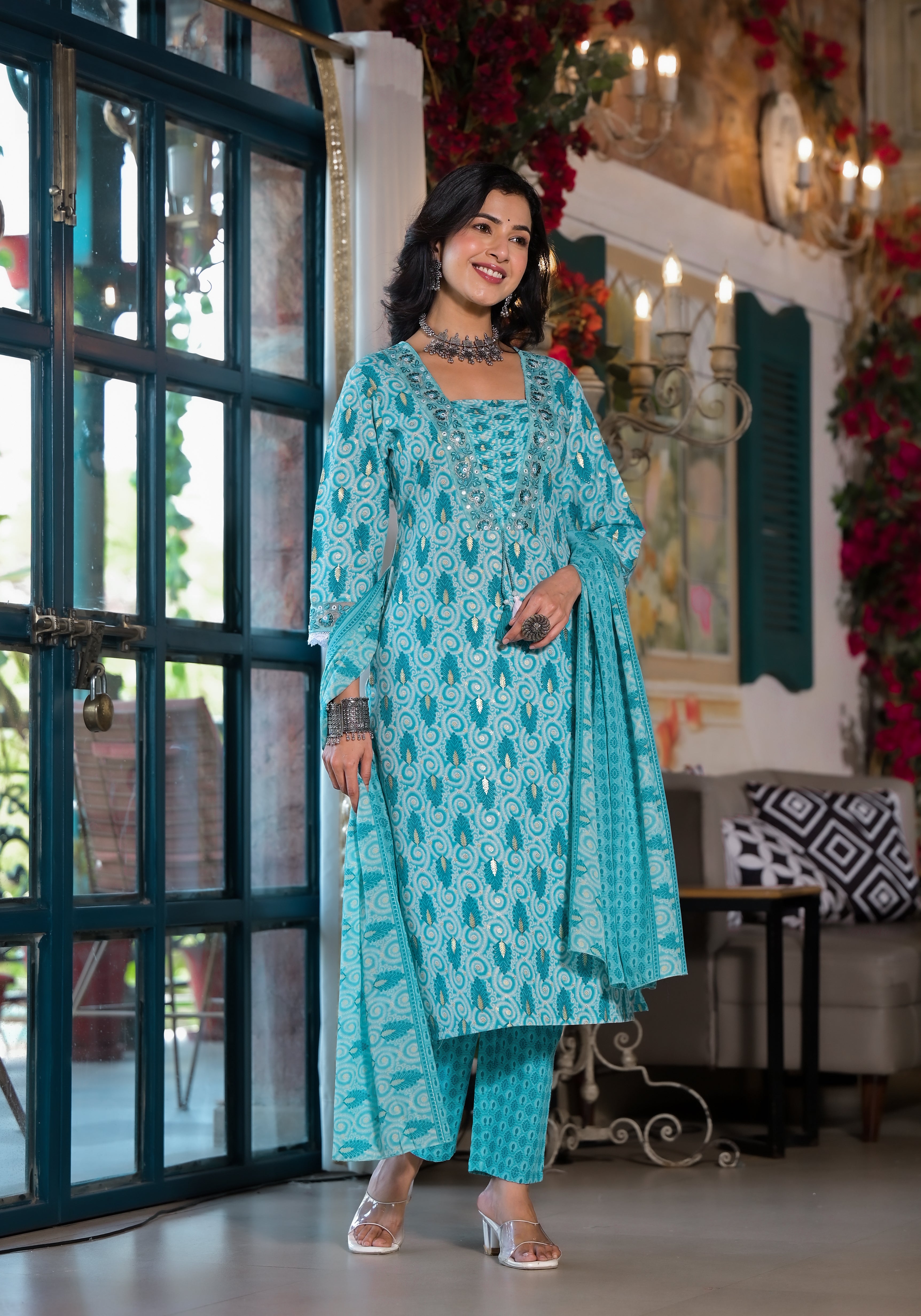 Lace embroidered & Printed Kurta with pant & Dupatta