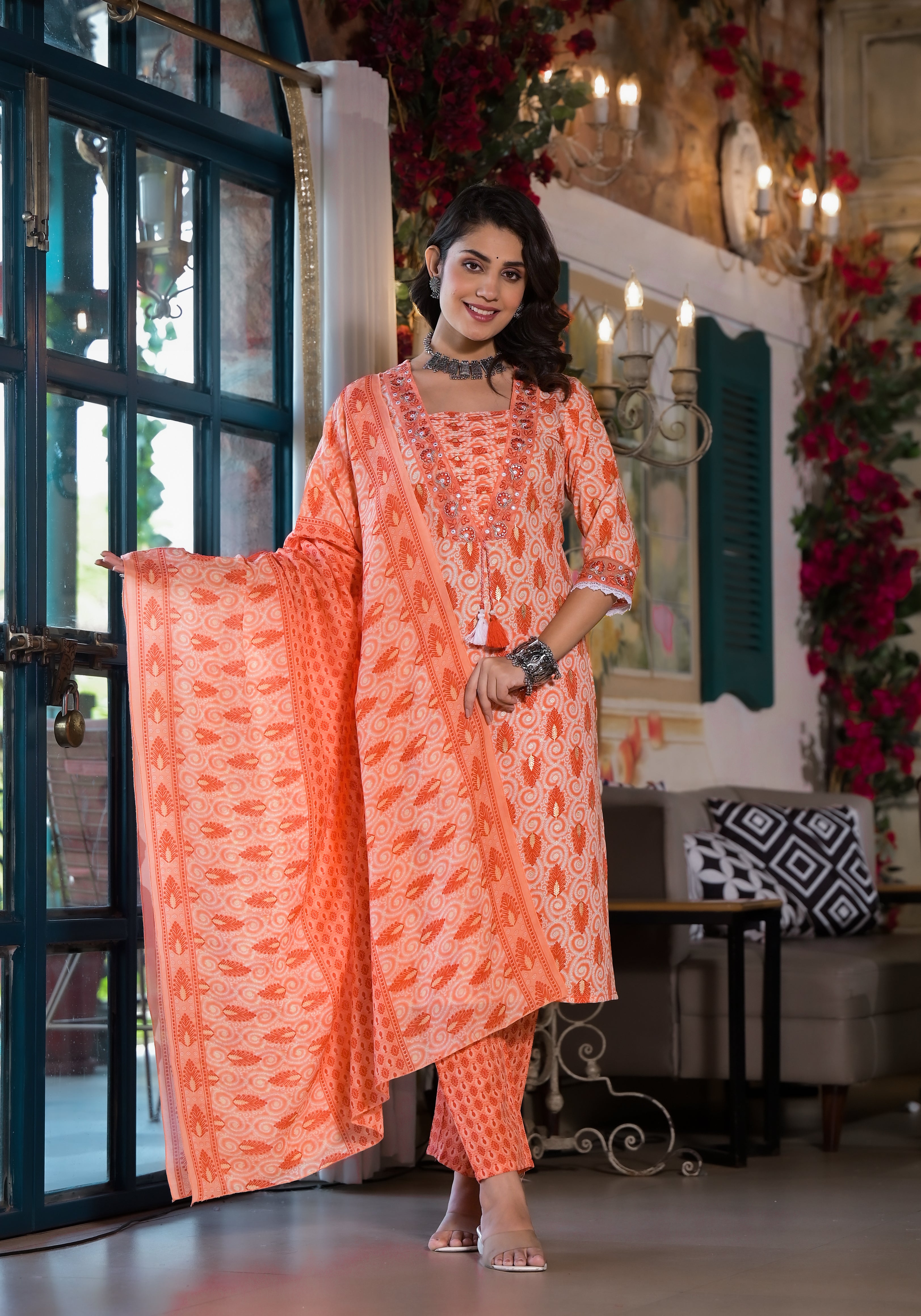 Lace embroidered & Printed Kurta with pant & Dupatta