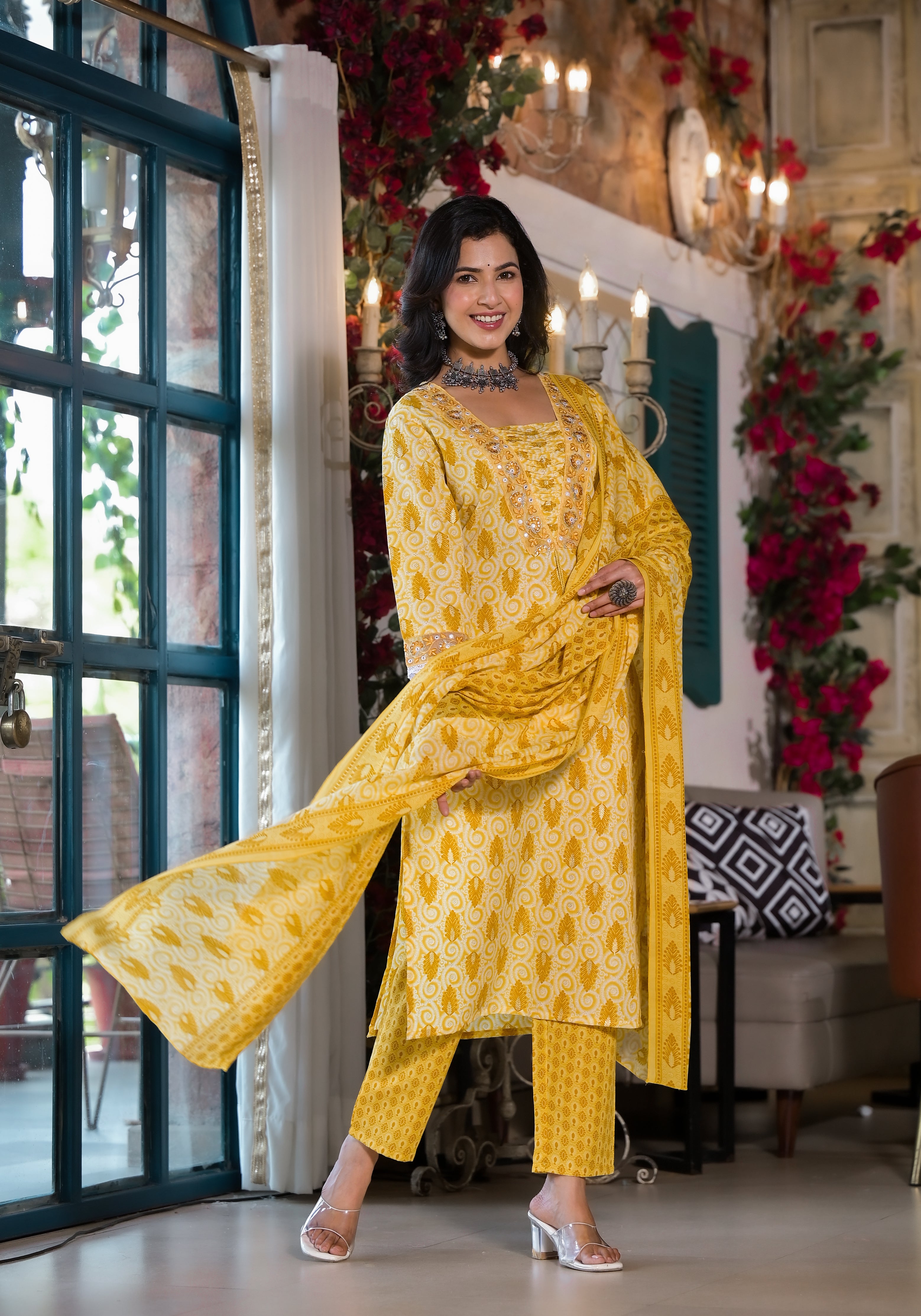 Lace embroidered & Printed Kurta with pant & Dupatta