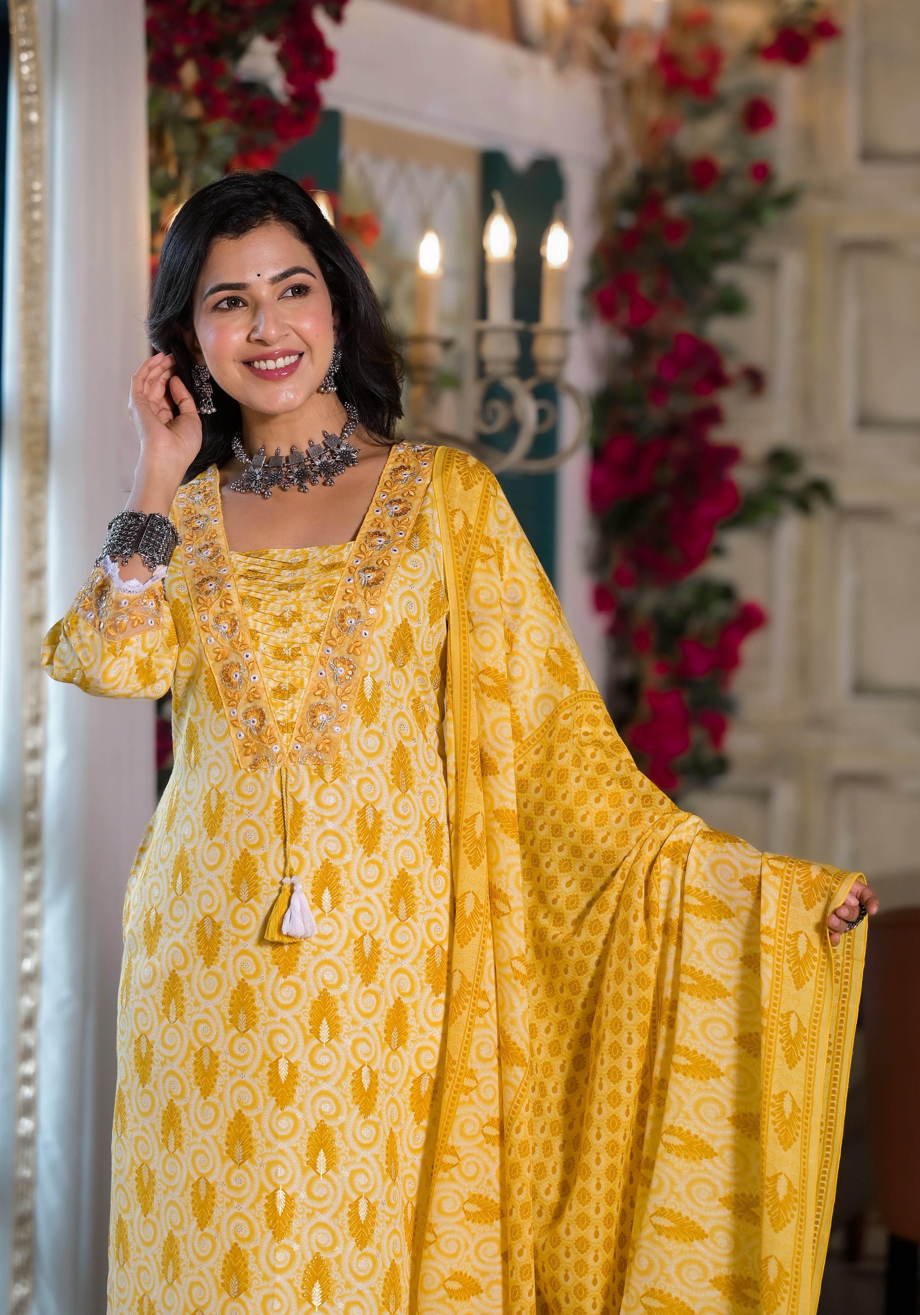 Lace embroidered & Printed Kurta with pant & Dupatta