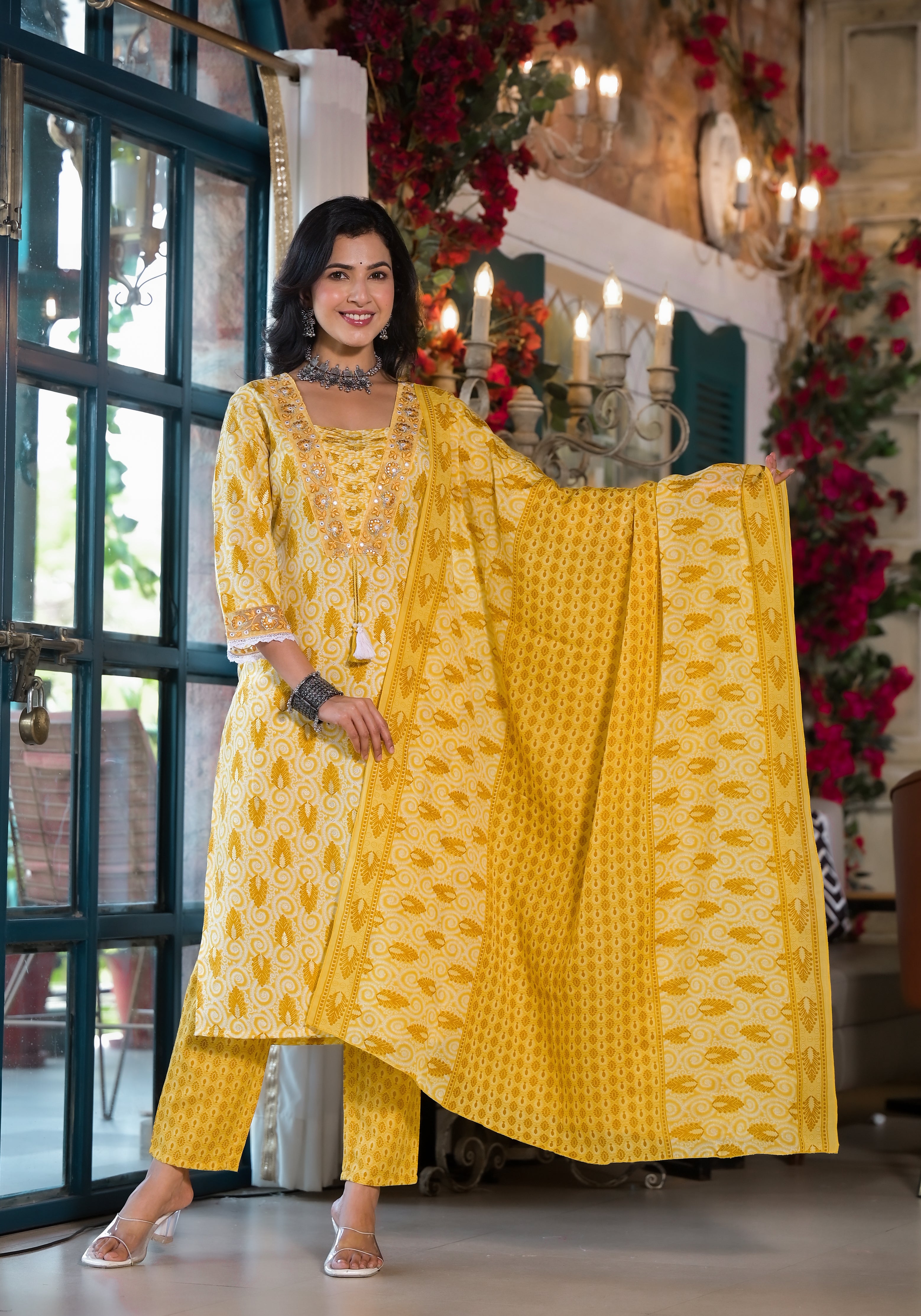 Lace embroidered & Printed Kurta with pant & Dupatta