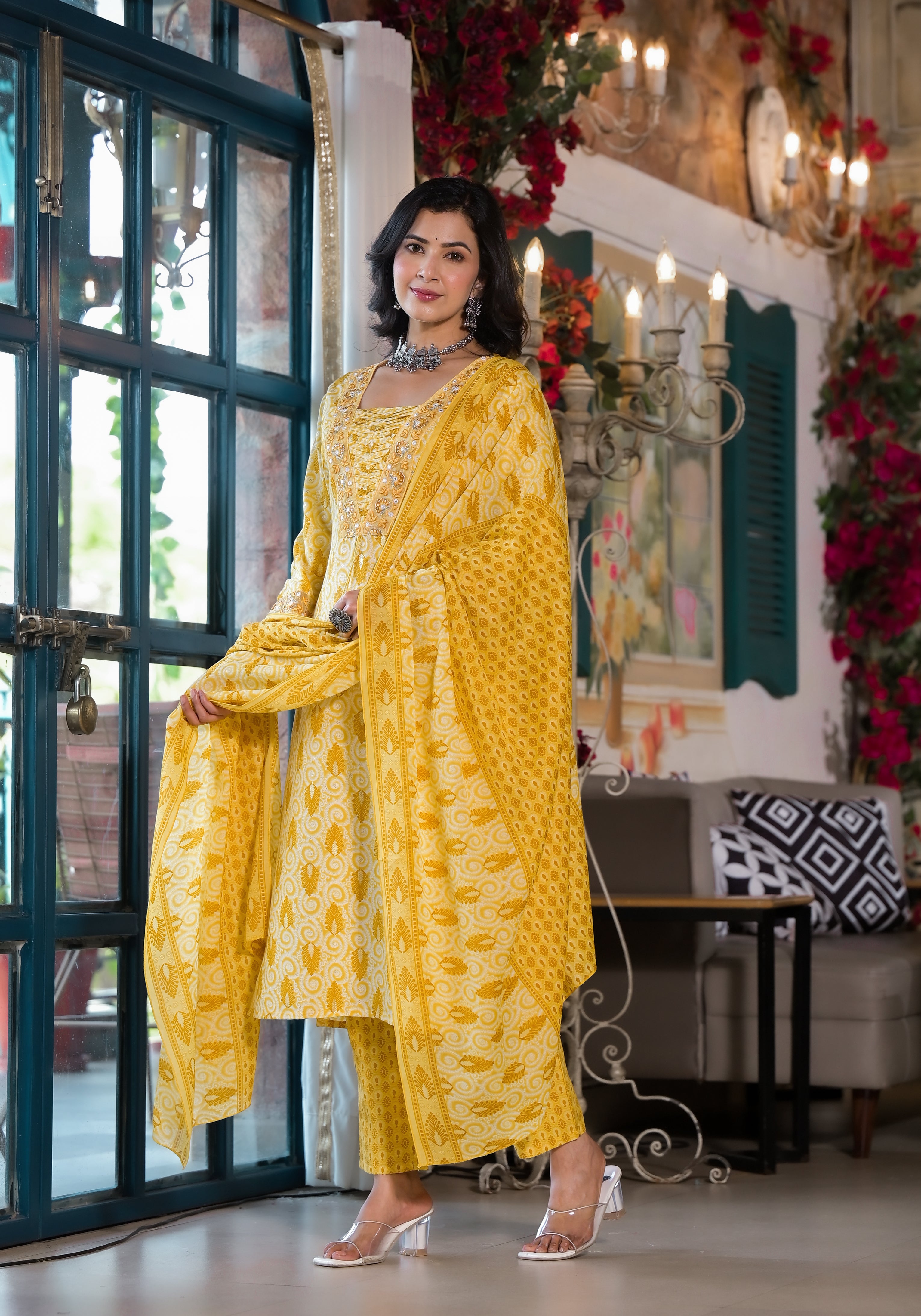 Lace embroidered & Printed Kurta with pant & Dupatta