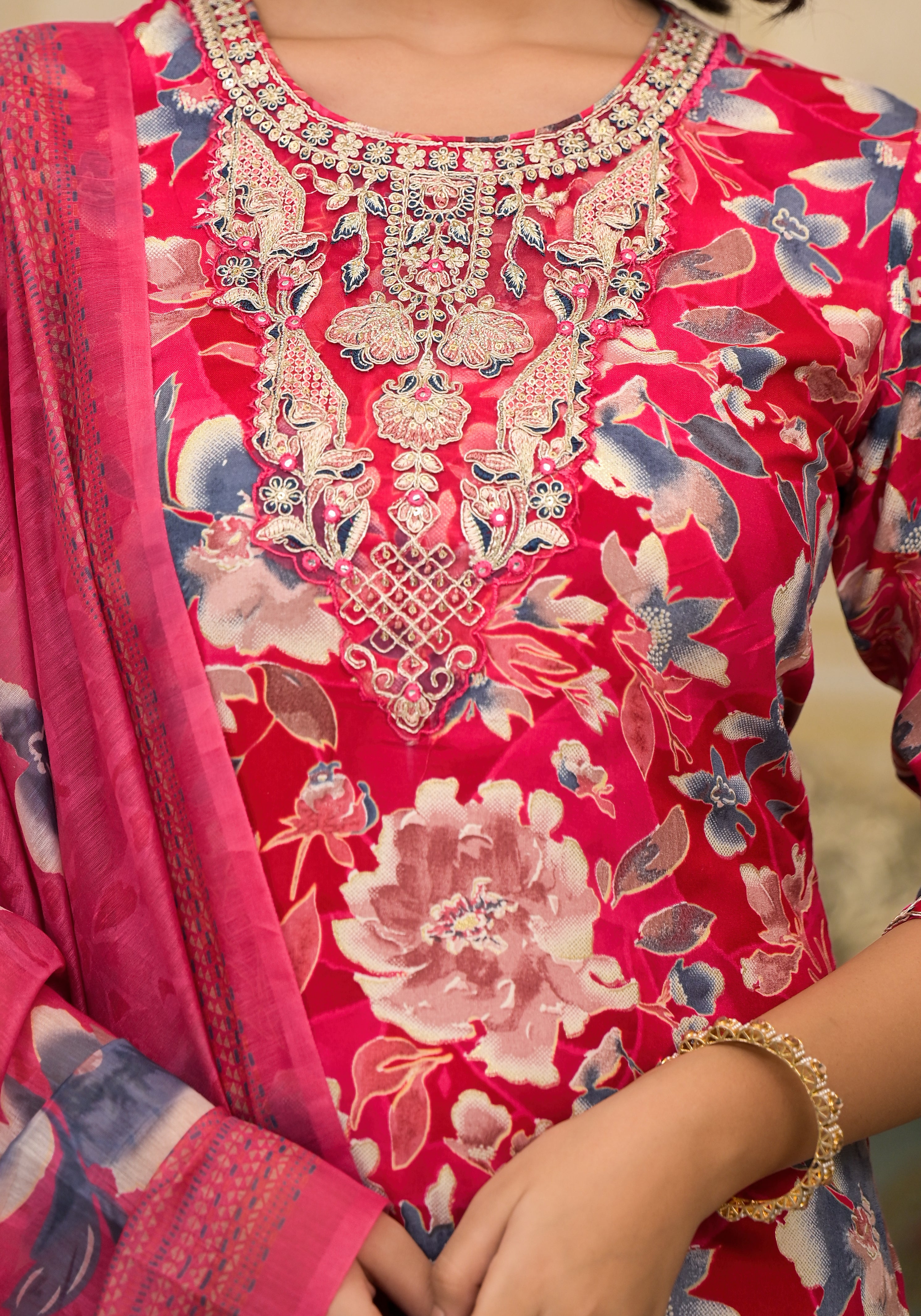 Applique Embroidered & Floral Printed Kurta with Pant & Printed Dupatta