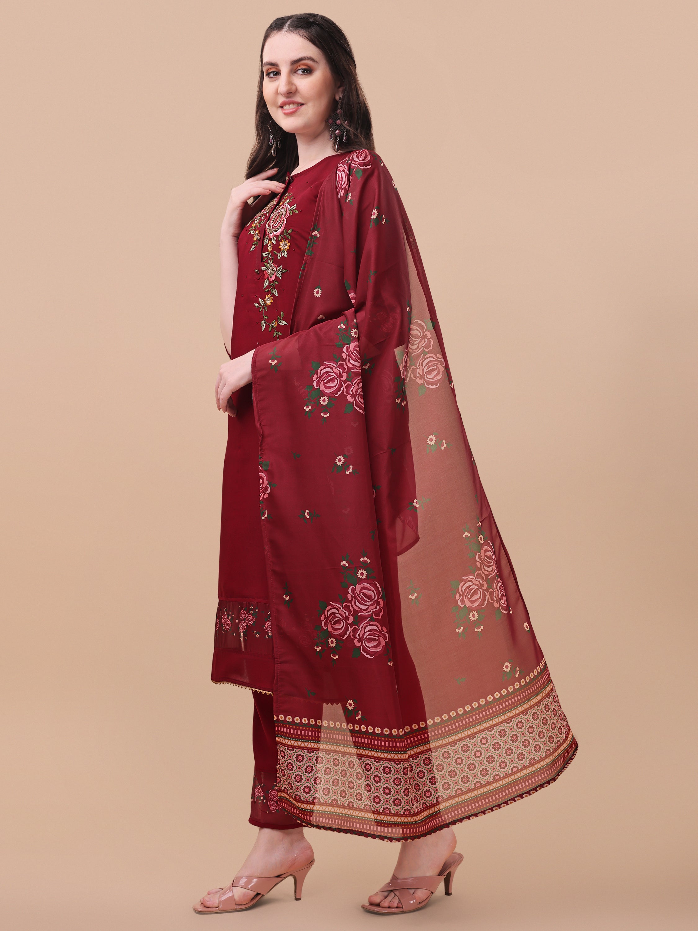 Embroidered kurta with pant & Dupatta Set