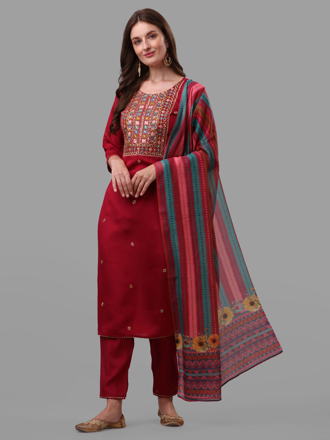 Fuchisia Embroidered Kurta Pant & dupatta set