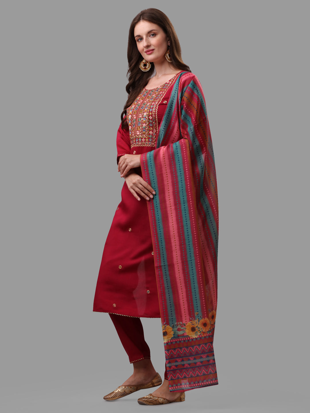 Fuchisia Embroidered Kurta Pant & dupatta set