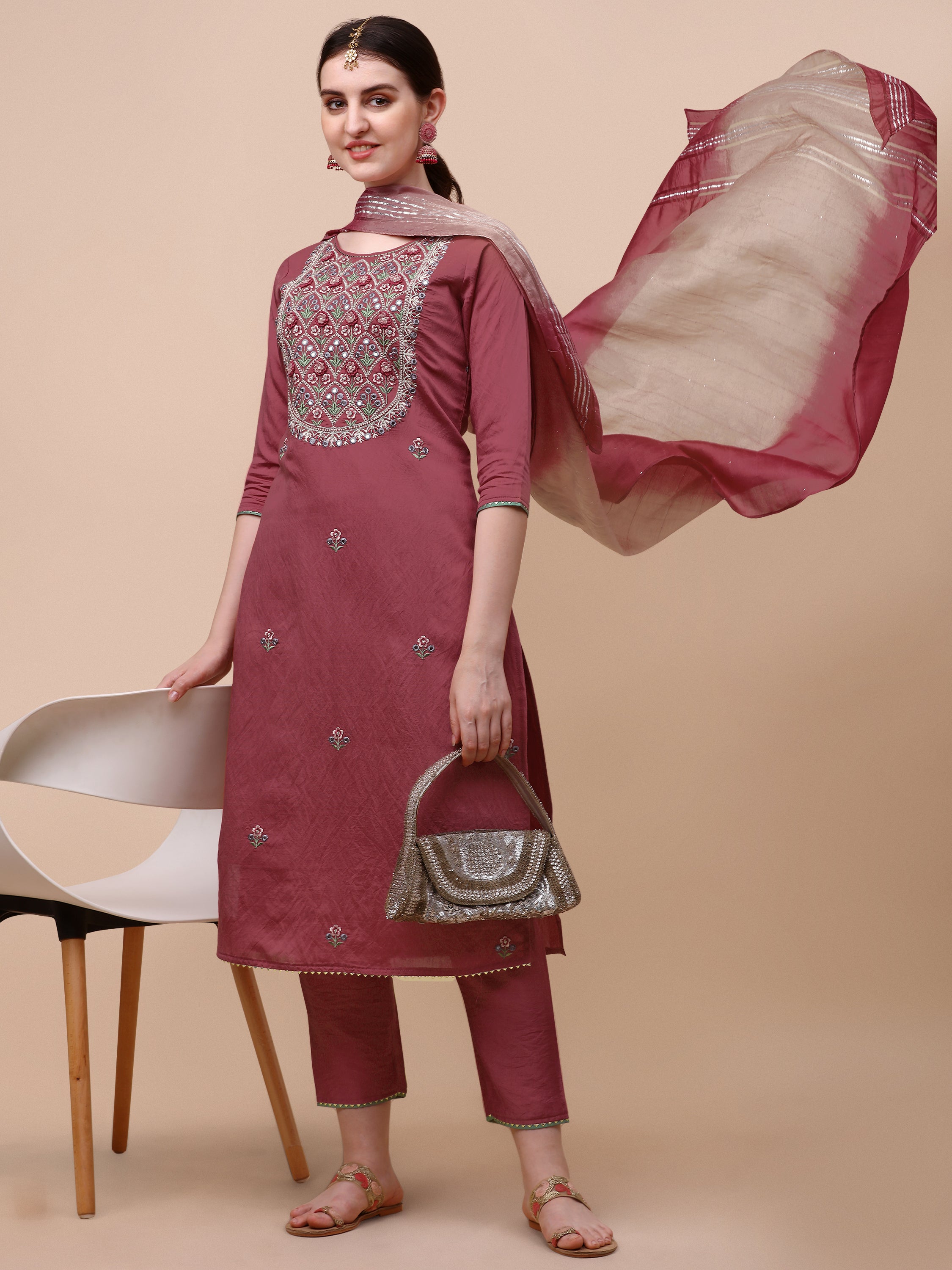 Hand Embroidered Pink Chanderi kurta with pant & dupatta set Premium