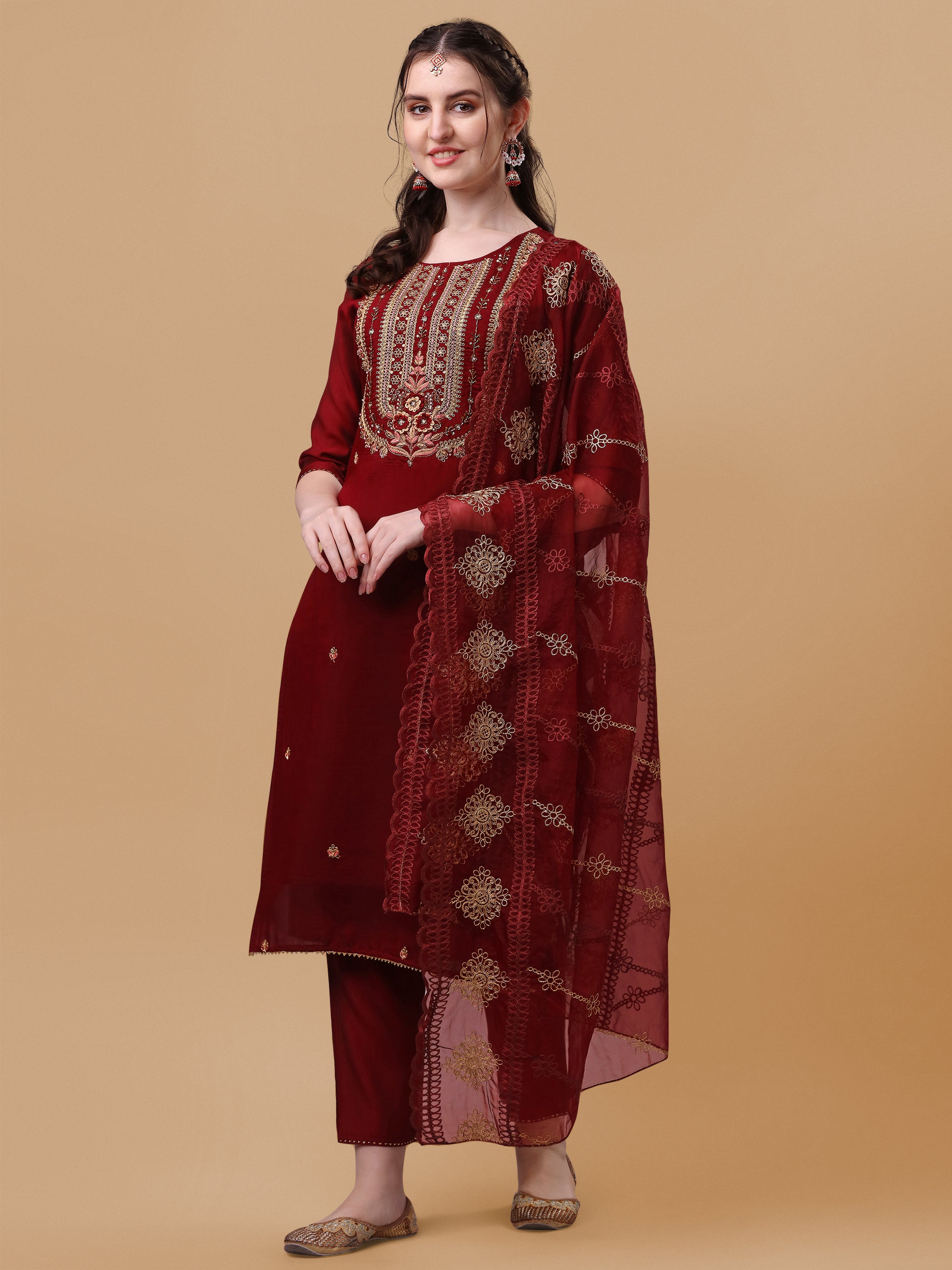 Embroidered kurta with pant & Dupatta set