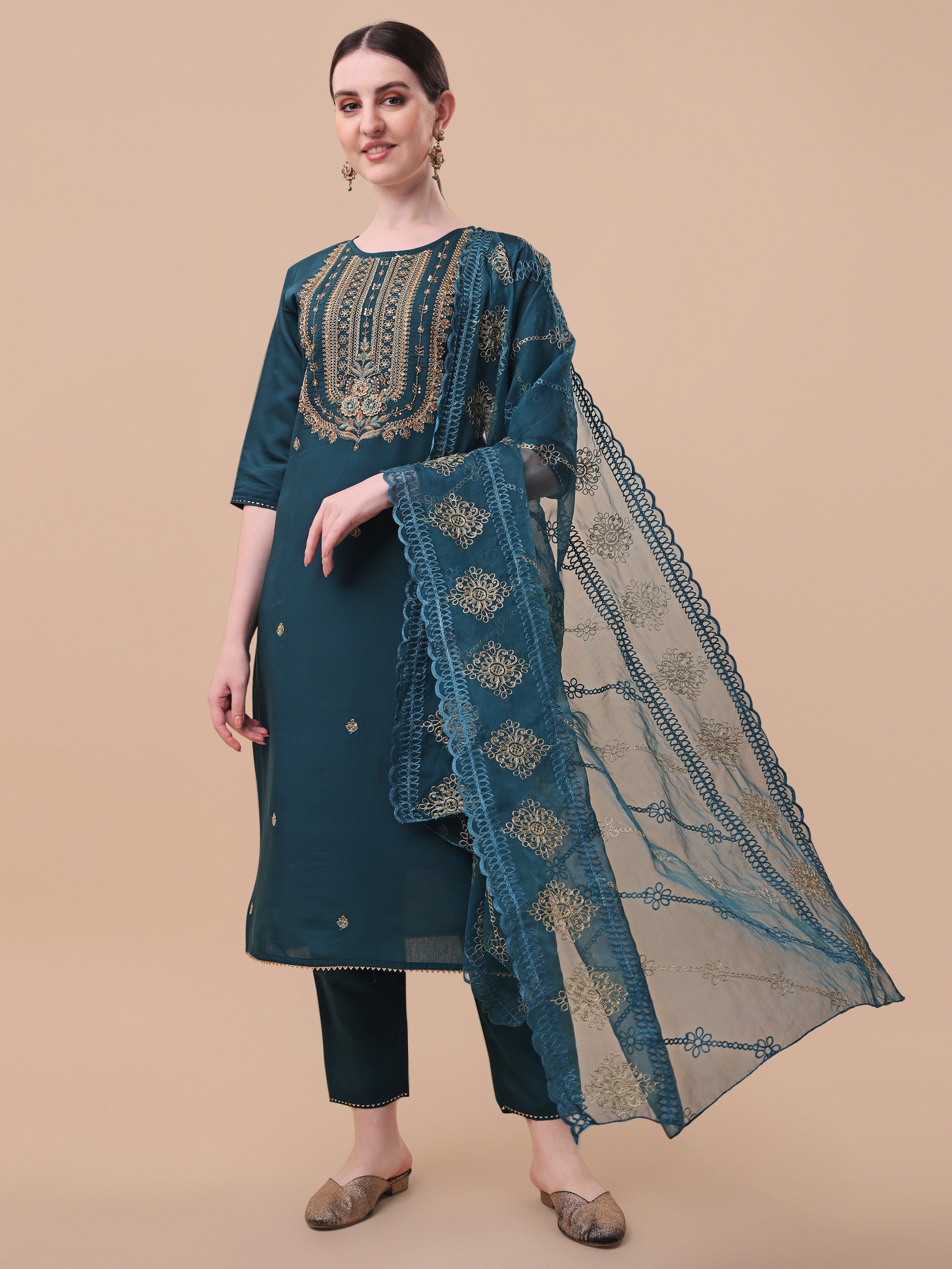 Embroidered kurta with pant & Dupatta set