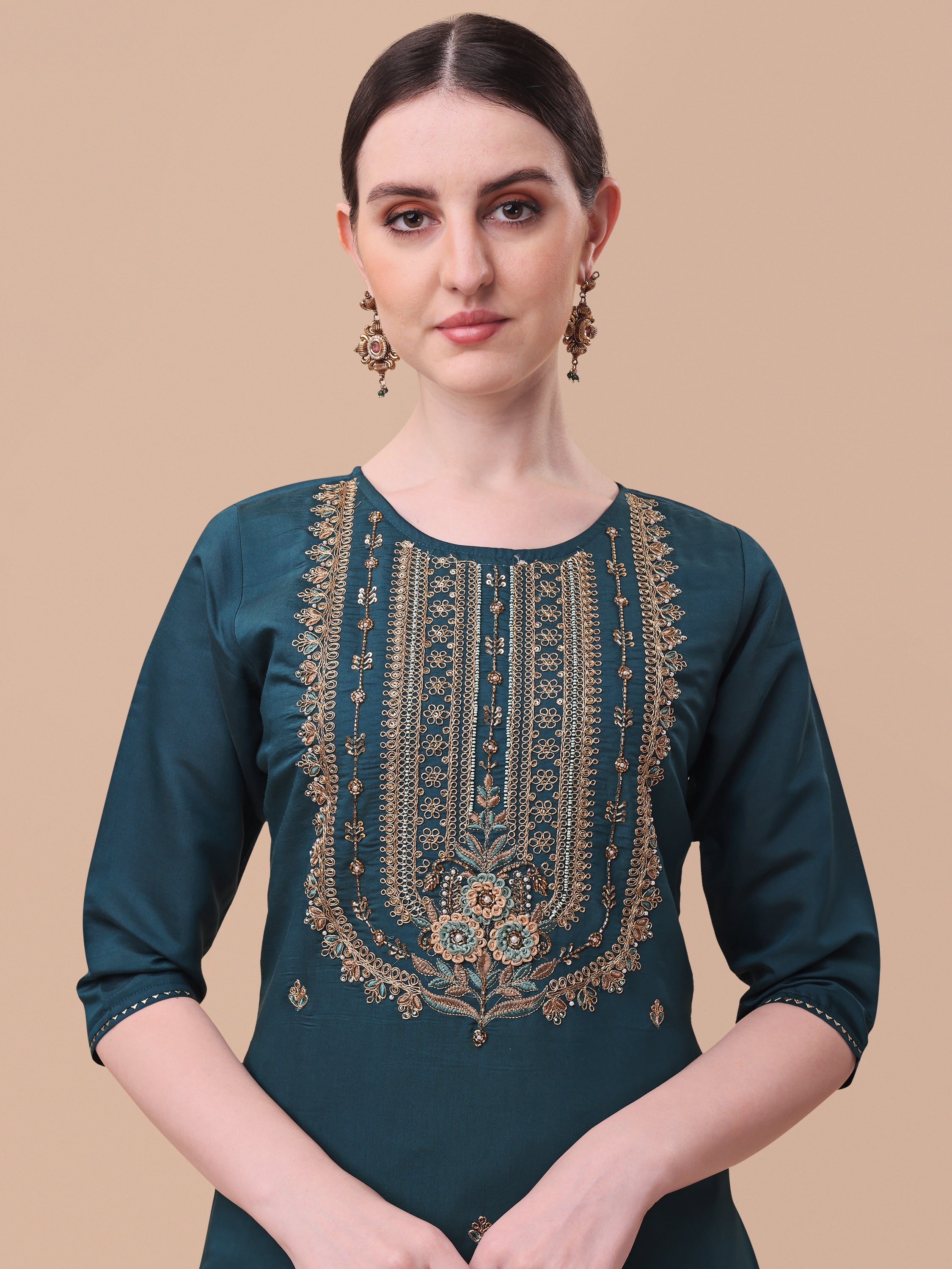 Embroidered kurta with pant & Dupatta set