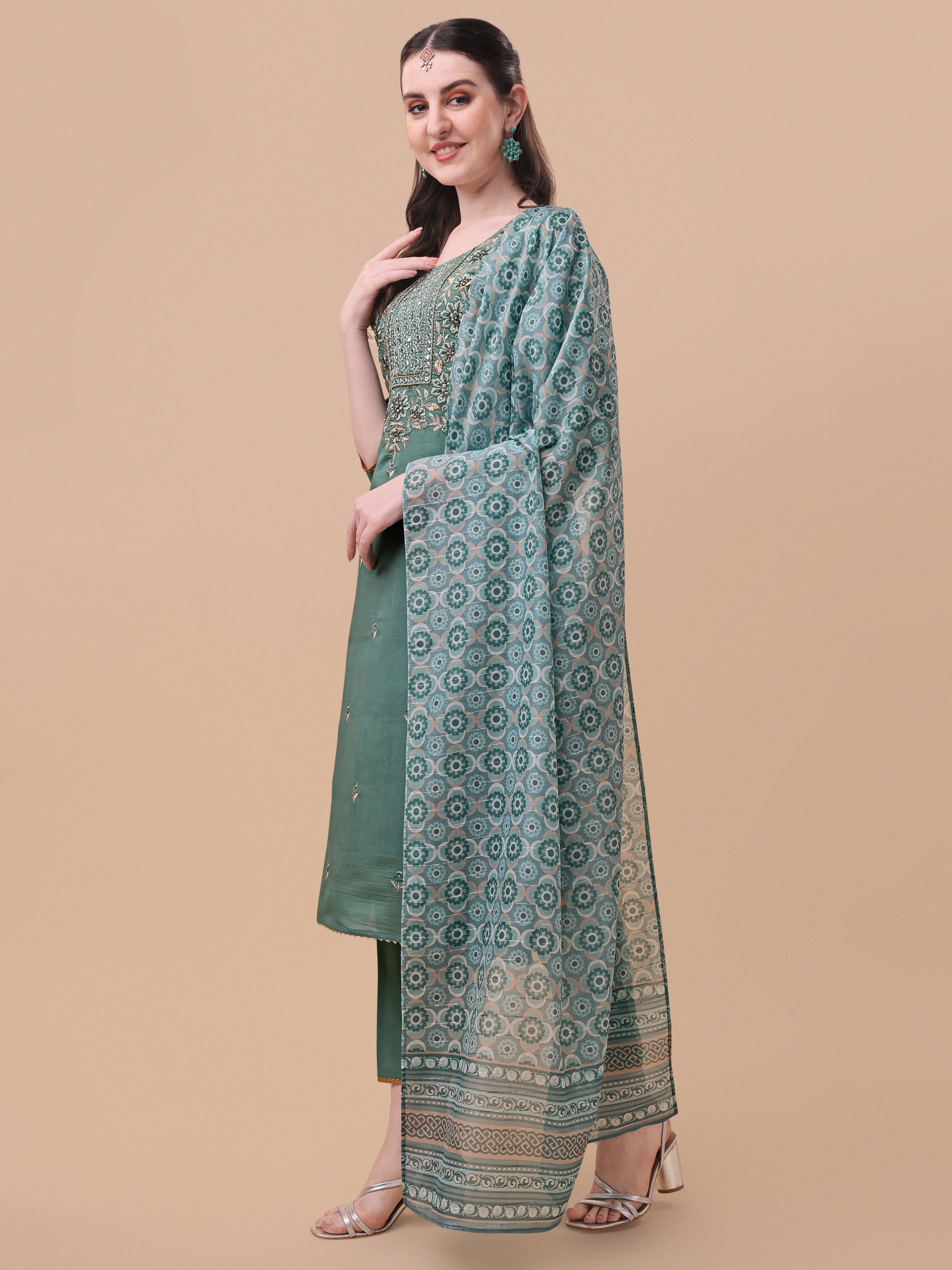 Embroidered kurta with pant and printed dupatta Set