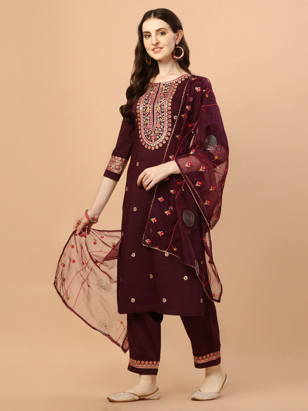 Embroidered kurta with pant & Embroidered Organza dupatta