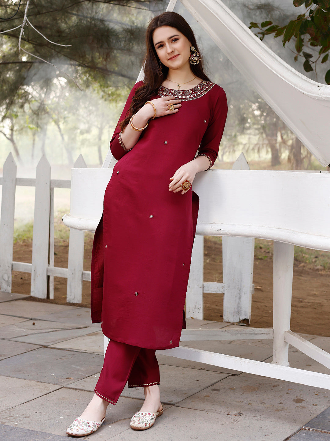 Hand Embroidered Kurta with pant & Banarasi Jacquard Dupatta