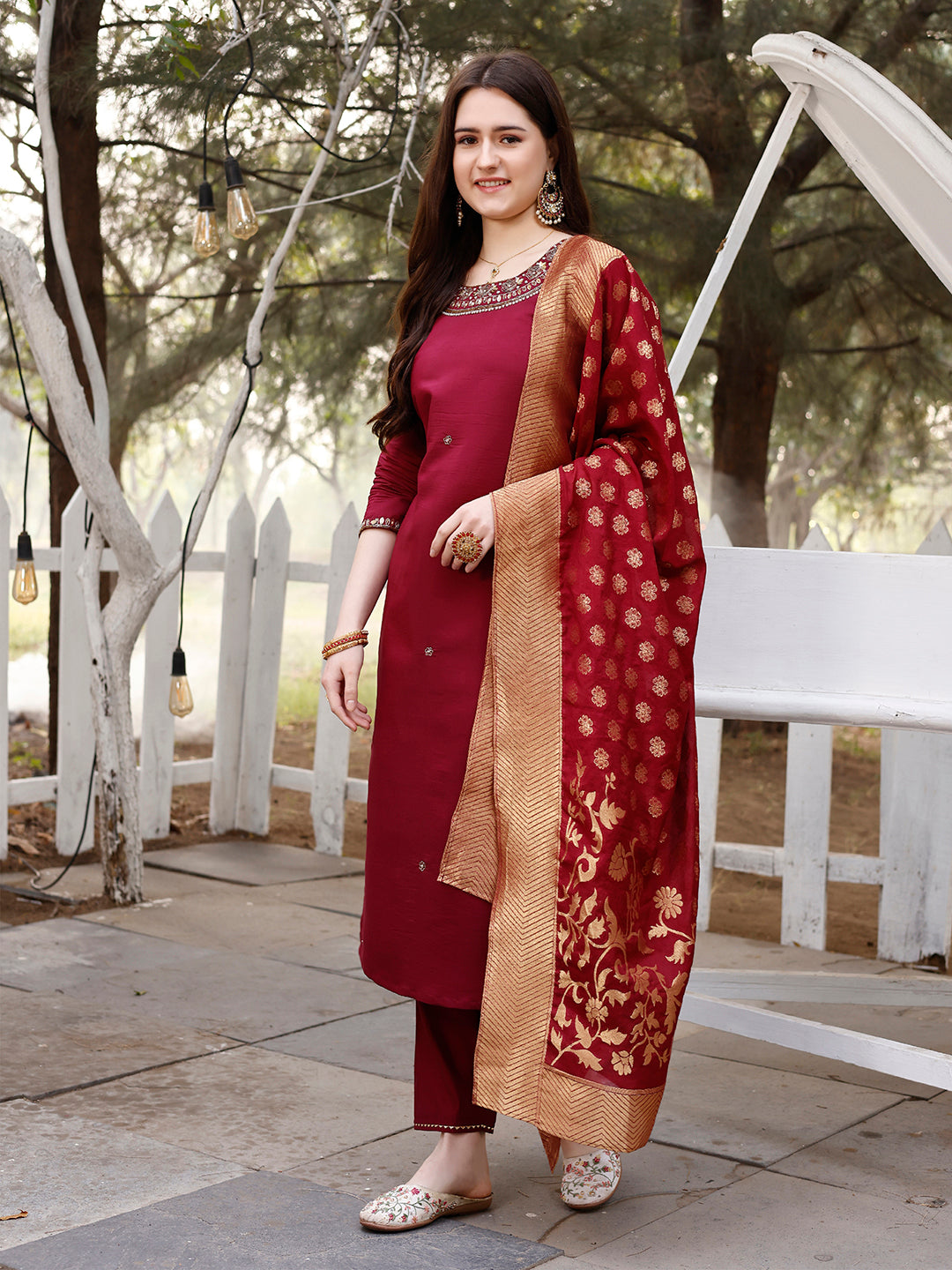 Hand Embroidered Kurta with pant & Banarasi Jacquard Dupatta