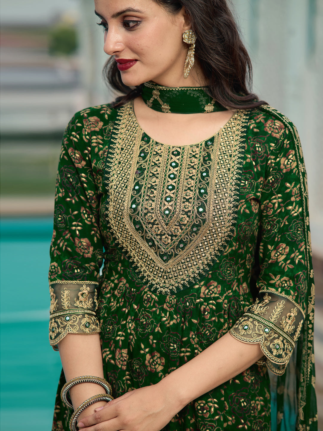 Nyra Cut Embroidered & Floral Printed kurta with pant & Foil Print Dupatta