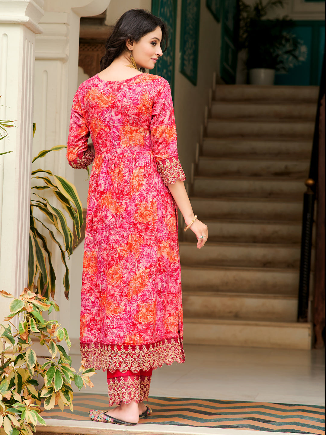 Nyra Cut Embroidered & Printed kurta with Pant & Dupatta