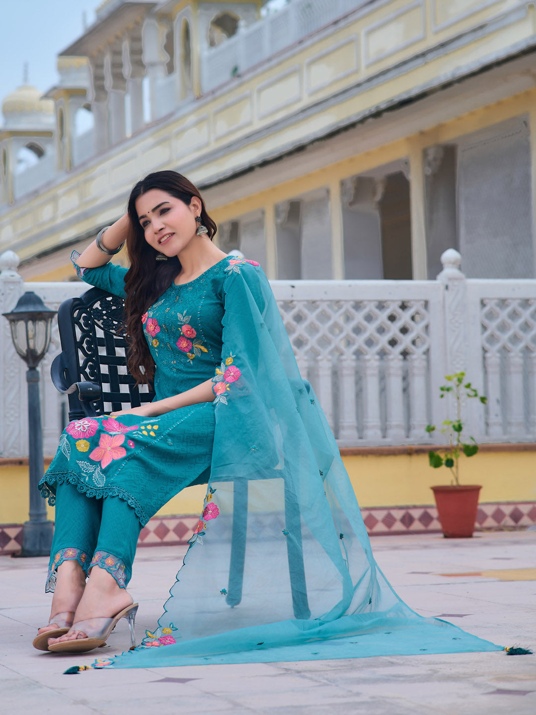 Hand & Machine embroidered Kurta with pant & Embroidered Dupatta
