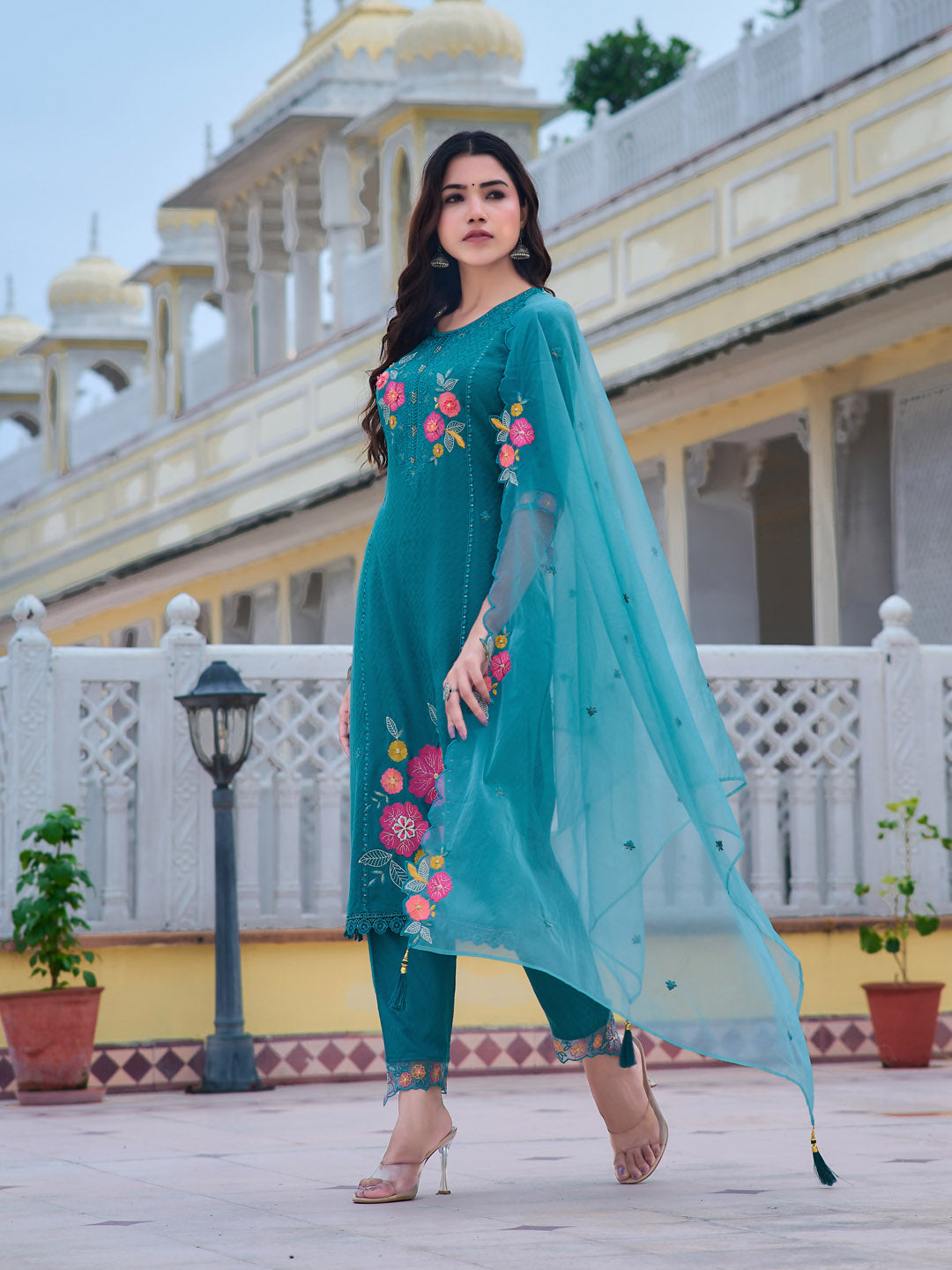 Hand & Machine embroidered Kurta with pant & Embroidered Dupatta