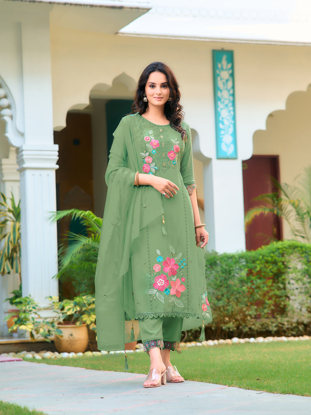 Hand & Machine embroidered Kurta with pant & Embroidered Dupatta