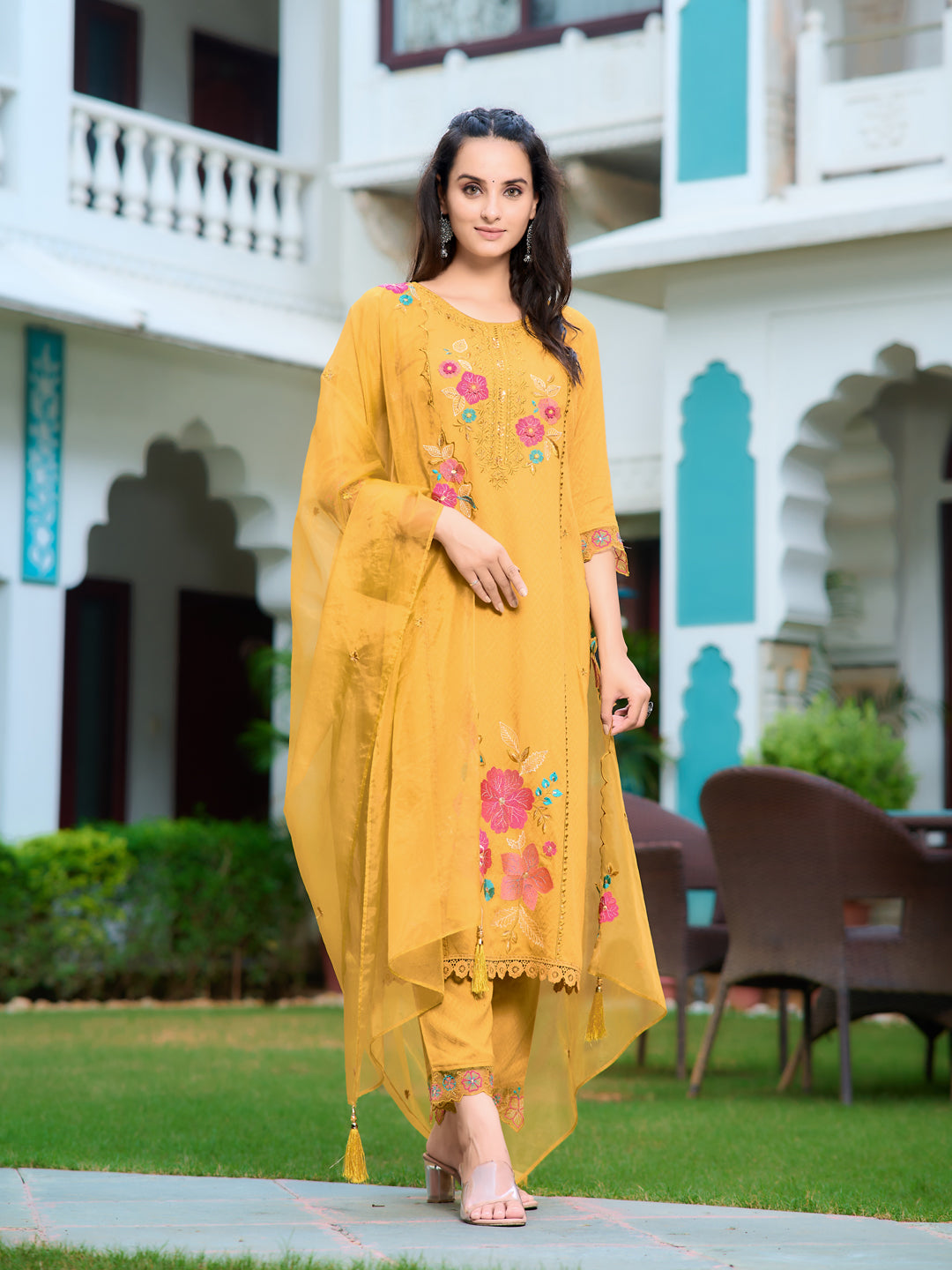 Hand & Machine embroidered Kurta with pant & Embroidered Dupatta