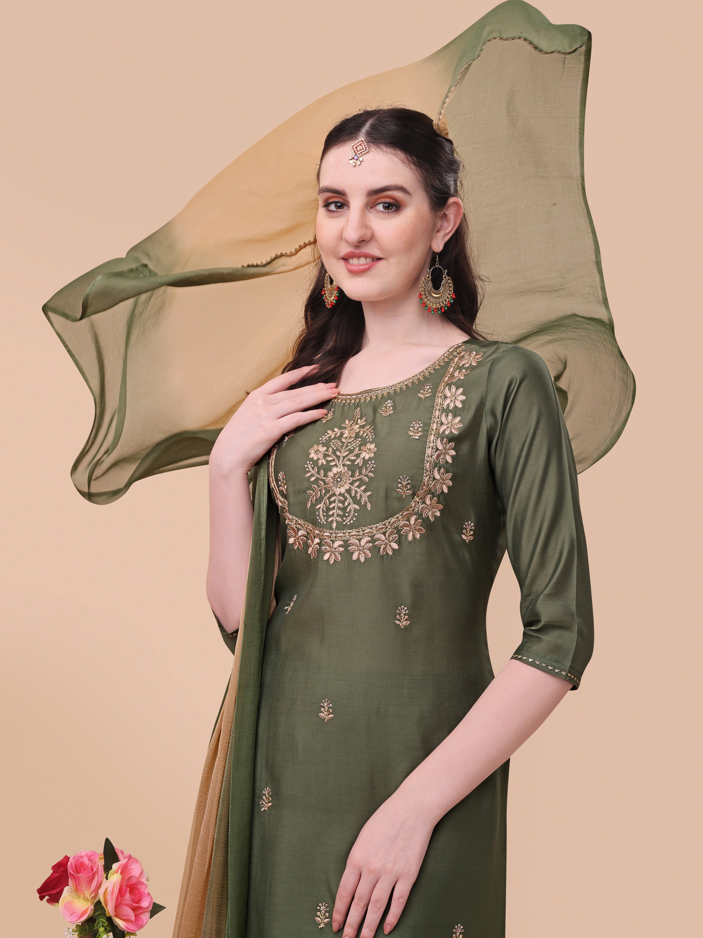 Embroidered kurta with pant and dupatta set