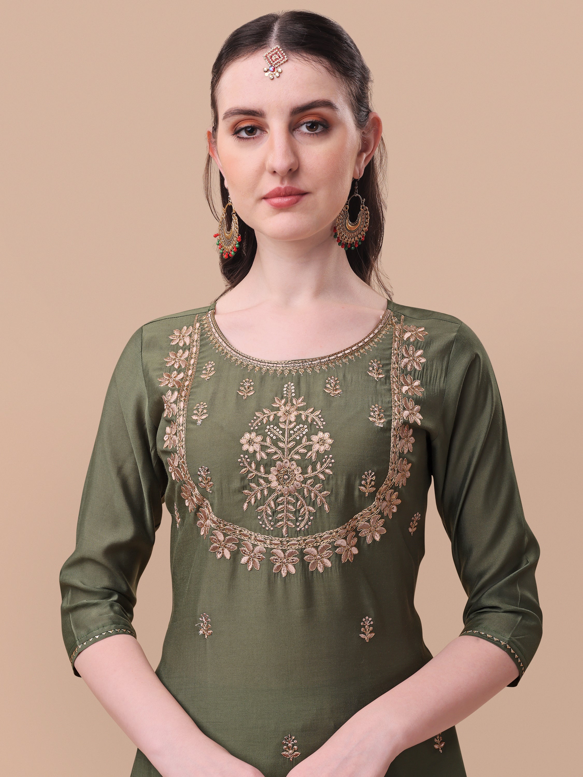 Embroidered kurta with pant and dupatta set