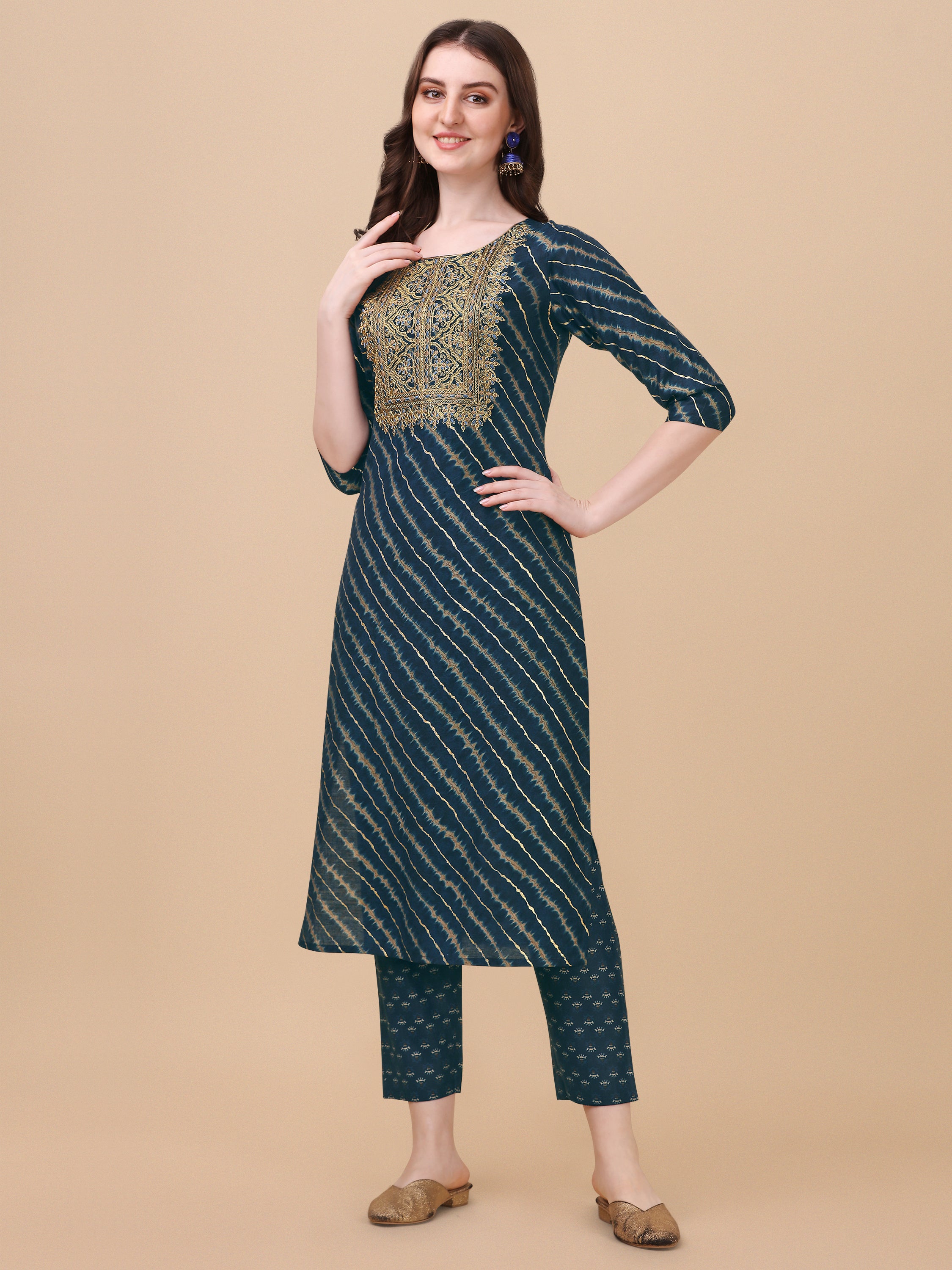 Leheriya Printed & Embroidered kurta with pant & dupatta set