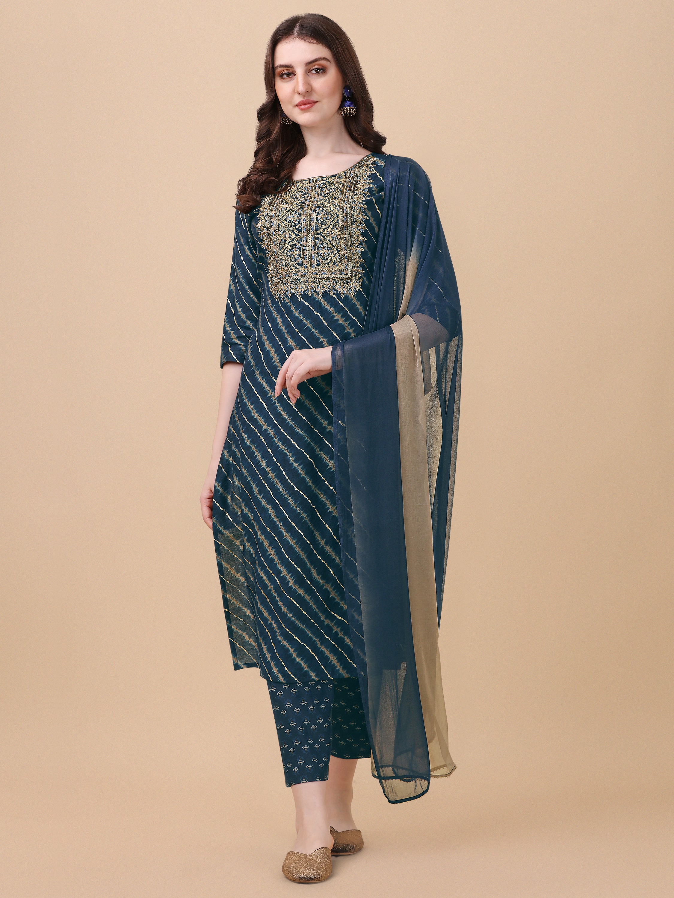 Leheriya Printed & Embroidered kurta with pant & dupatta set