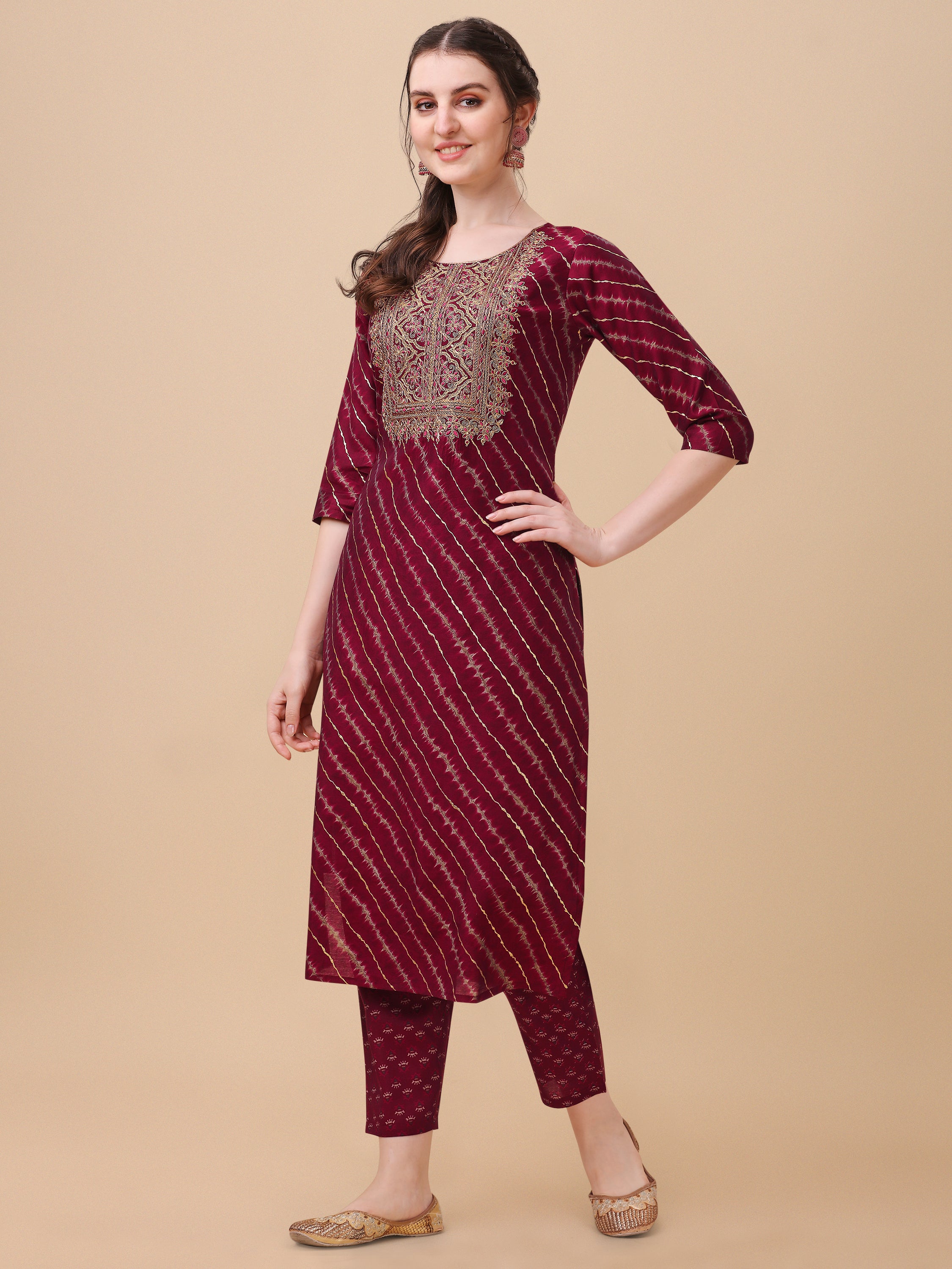 Leheriya Printed & Embroidered kurta with pant & dupatta set