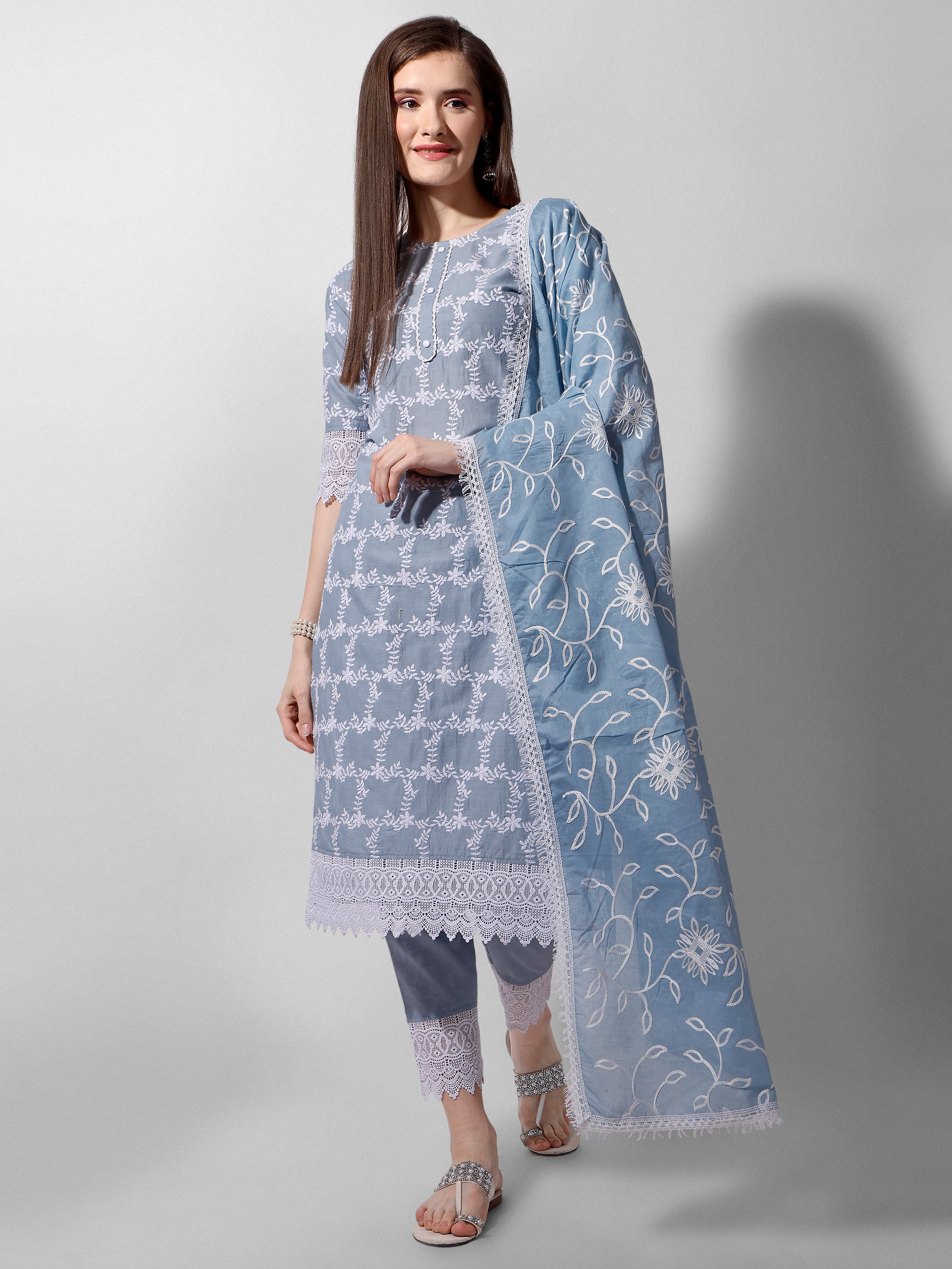 Thread Embroidered Kurta With Pant And Dupatta Set