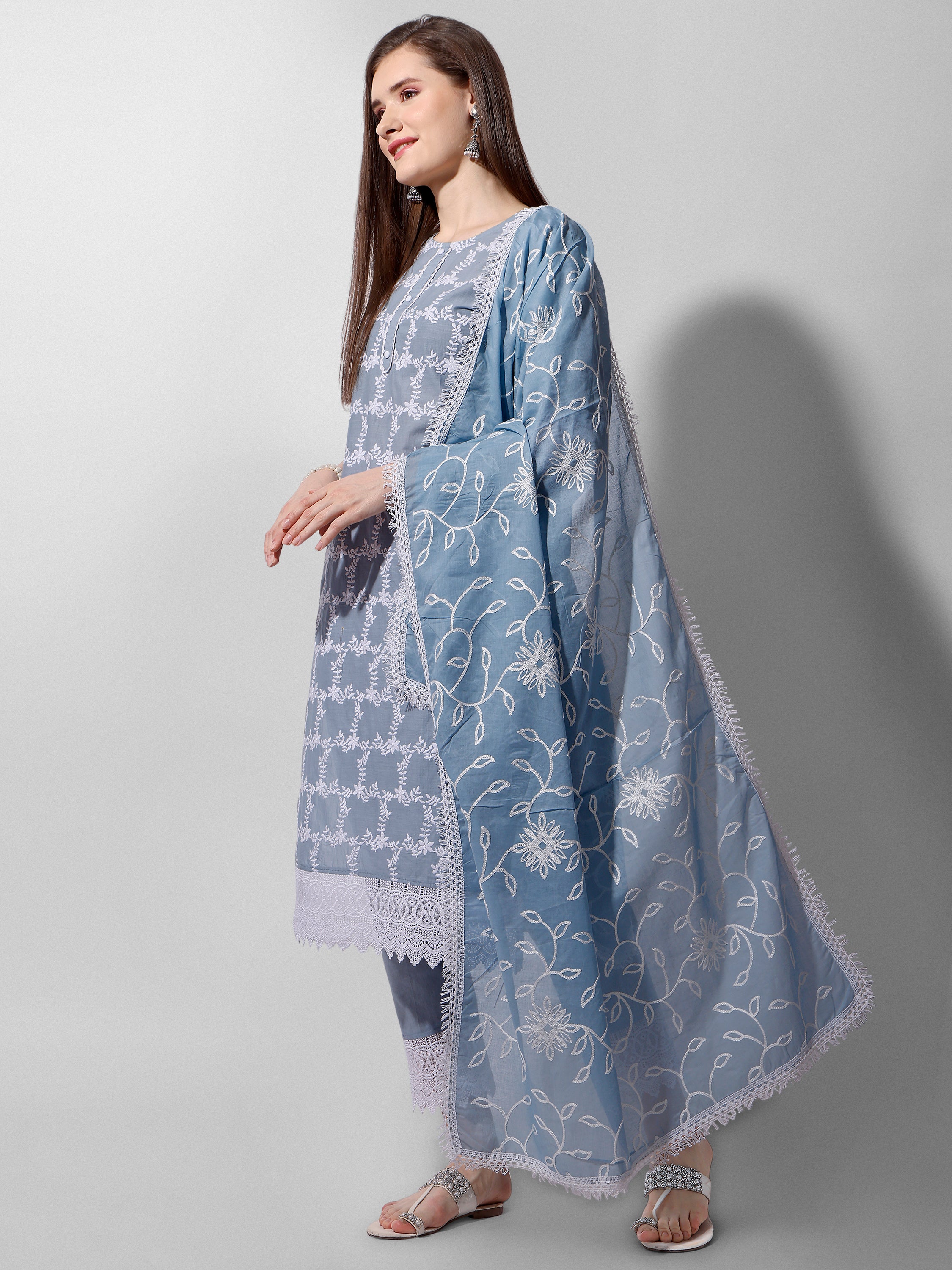 Thread Embroidered Kurta With Pant And Dupatta Set