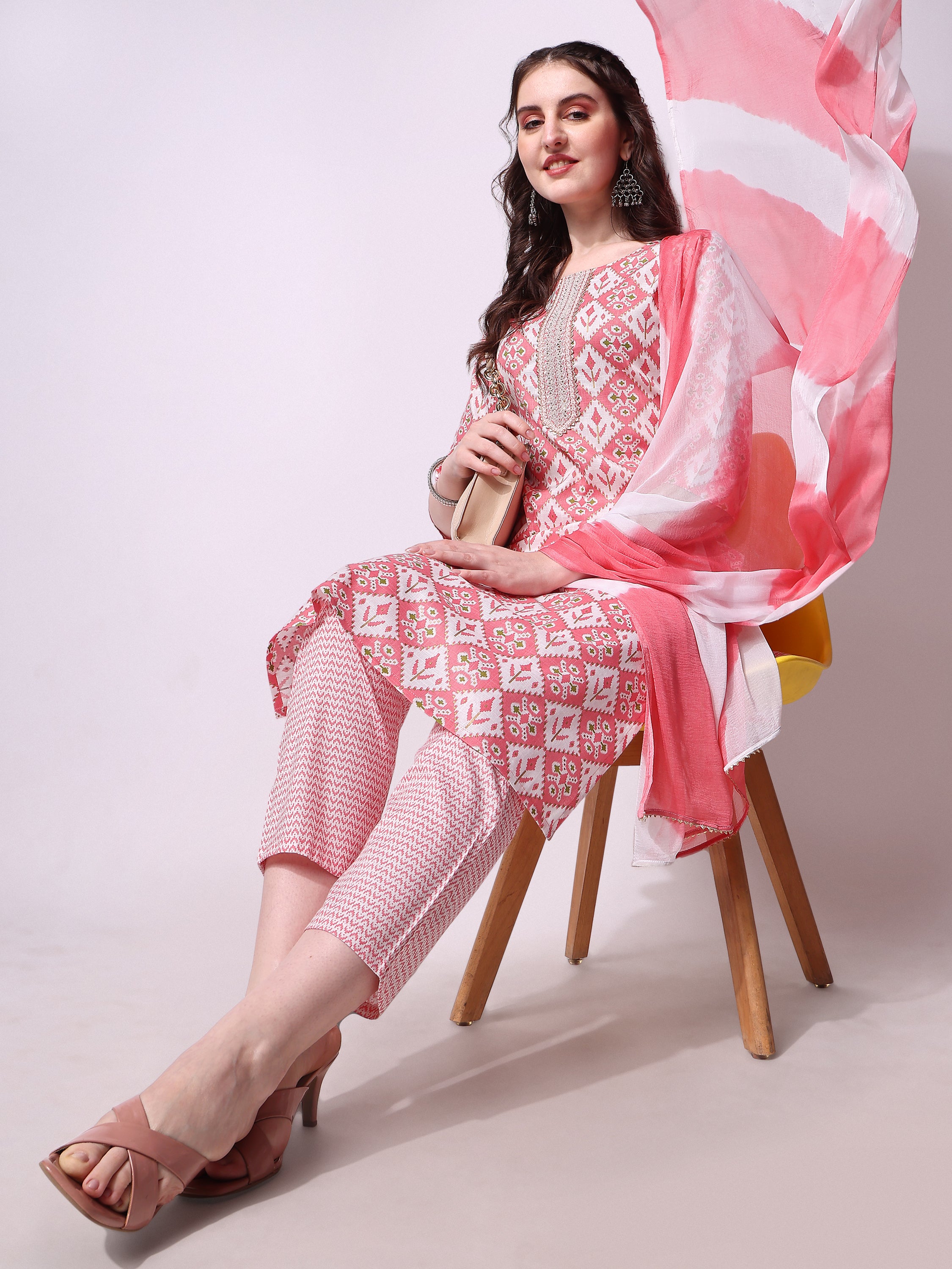 Printed kurta with pant & printed dupatta Set