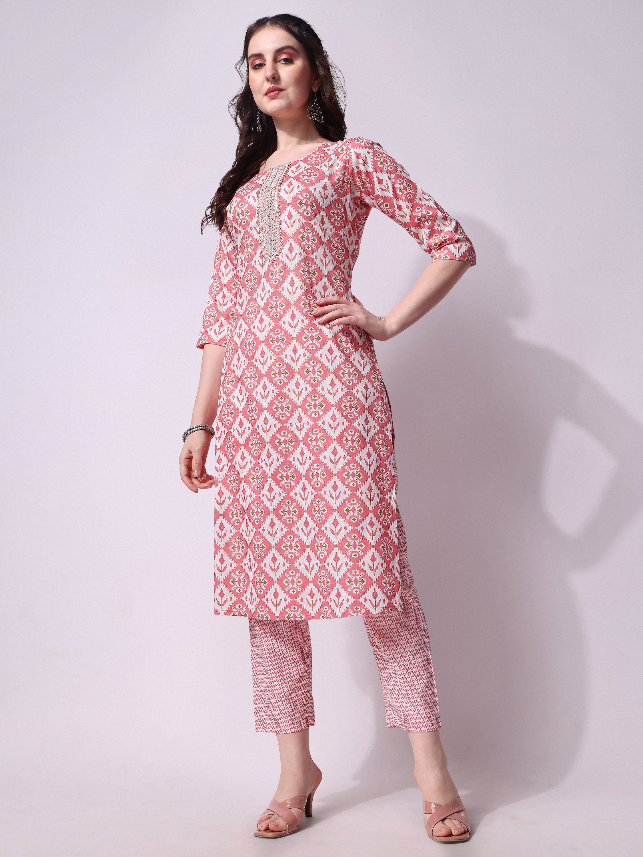 Printed kurta with pant & printed dupatta Set