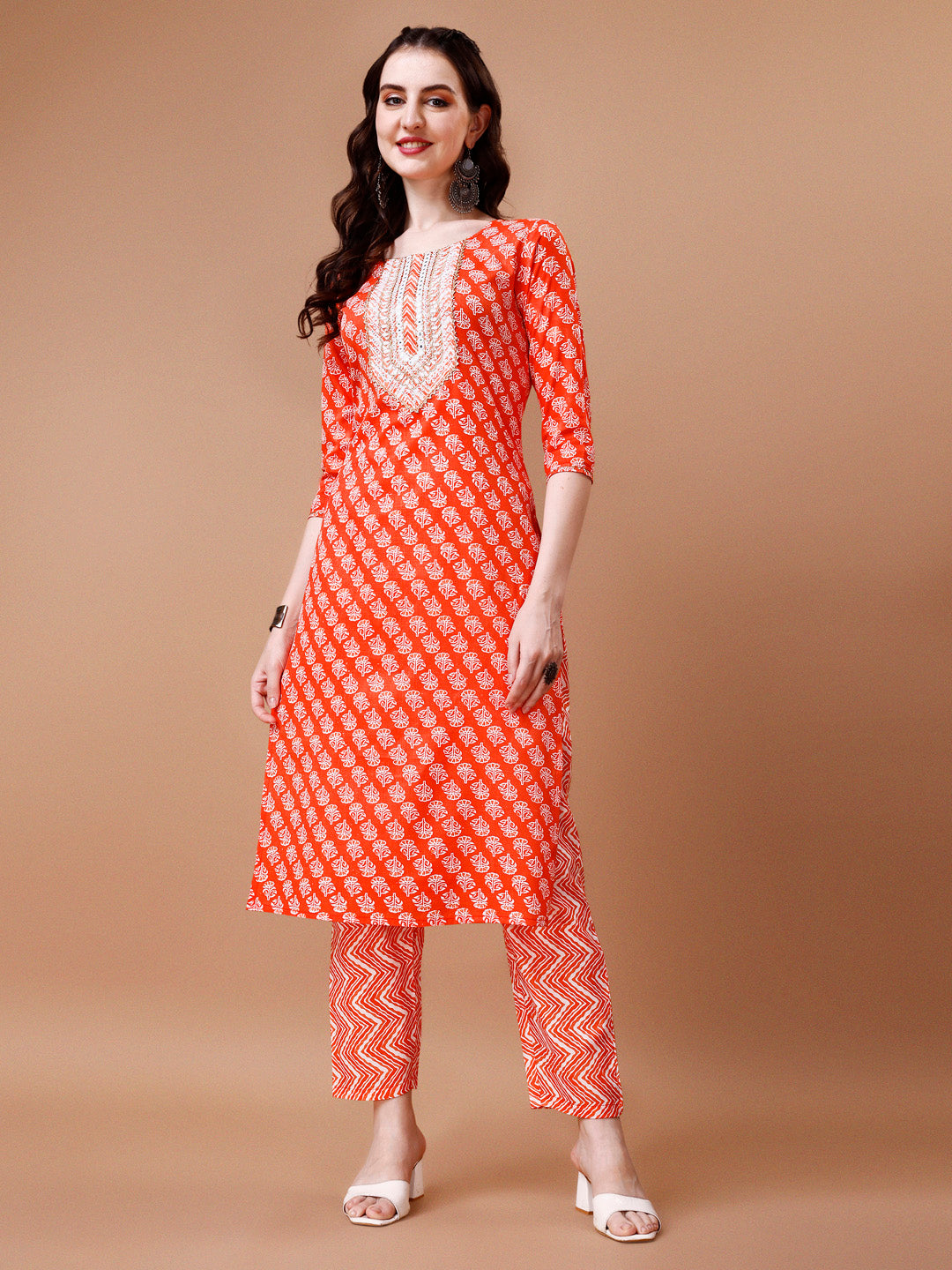 Embroidered & Floral Printed kurta with pant & dupatta