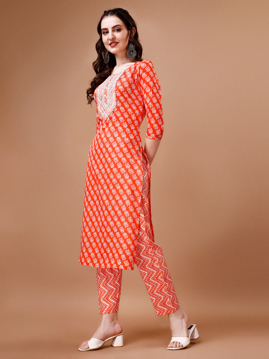 Embroidered & Floral Printed kurta with pant & dupatta