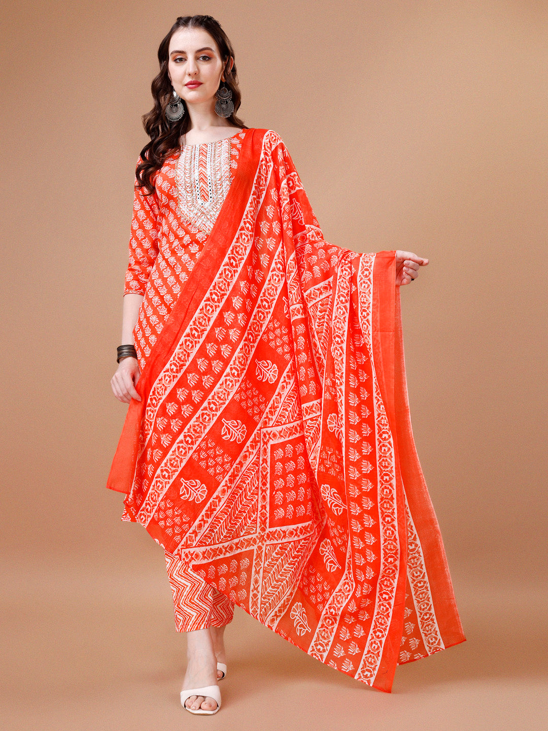 Embroidered & Floral Printed kurta with pant & dupatta