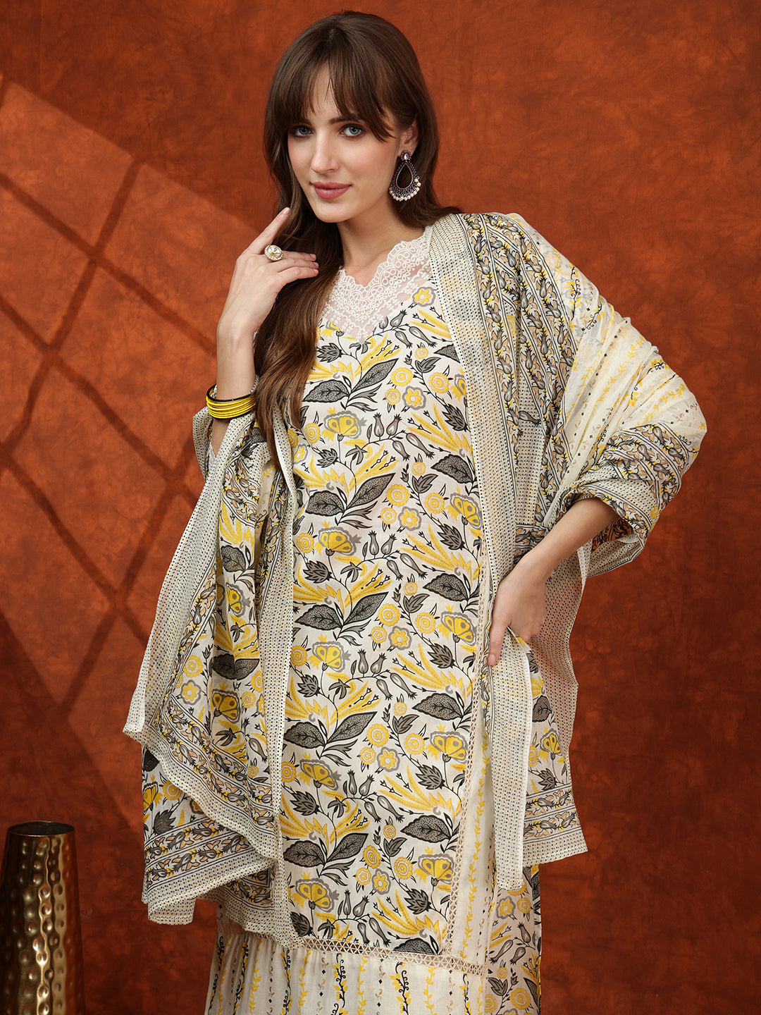 Lace Detailing & Printed Kurta with Pant & Dupatta