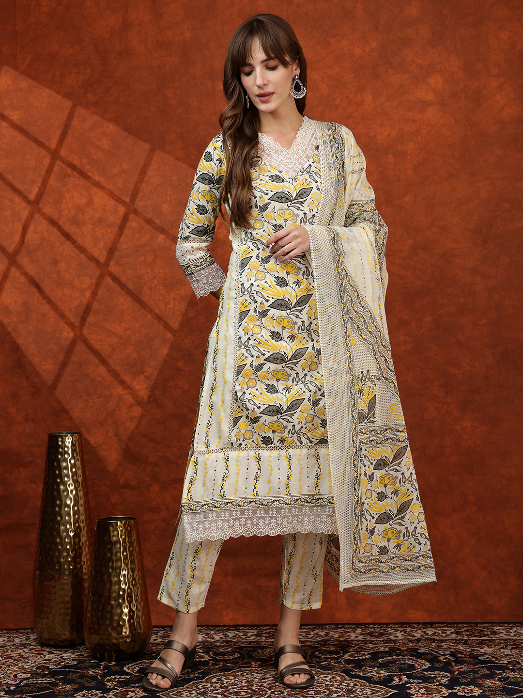 Lace Detailing & Printed Kurta with Pant & Dupatta