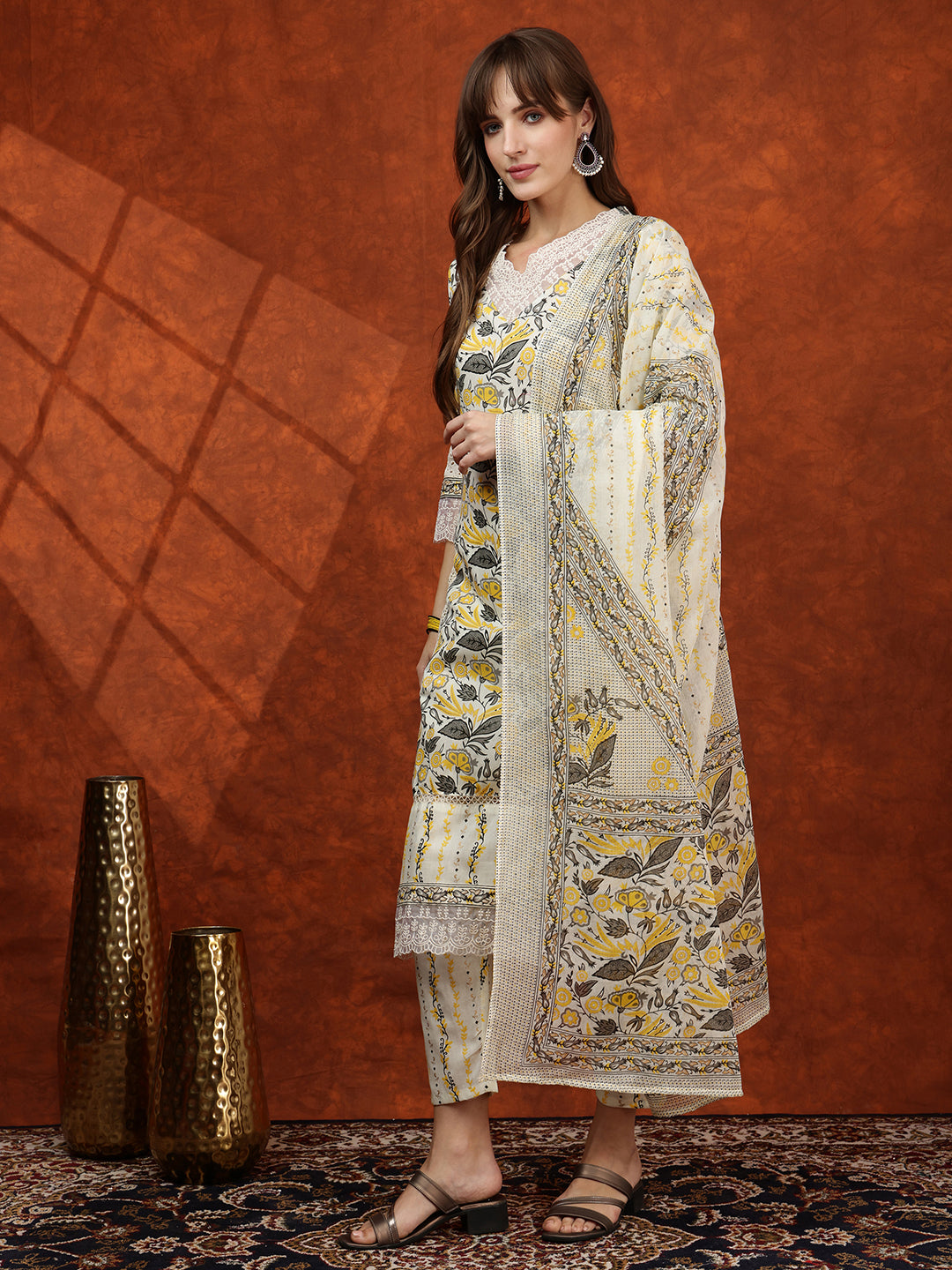 Lace Detailing & Printed Kurta with Pant & Dupatta