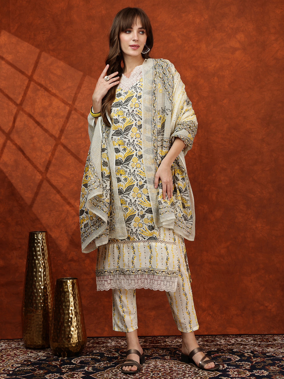 Lace Detailing & Printed Kurta with Pant & Dupatta