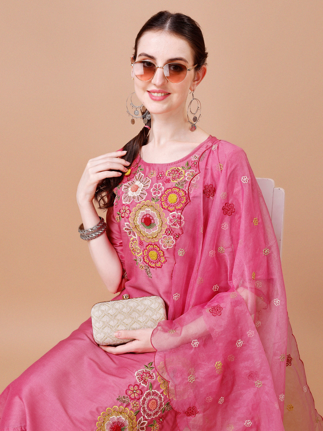 Hand Embroidered Kurta with pant & Embroidered Organza Dupatta Wholesale