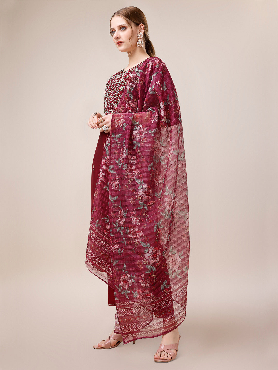 Mirror & Beads Hand Embroidered Kurta with pant & printed Organza Dupatta