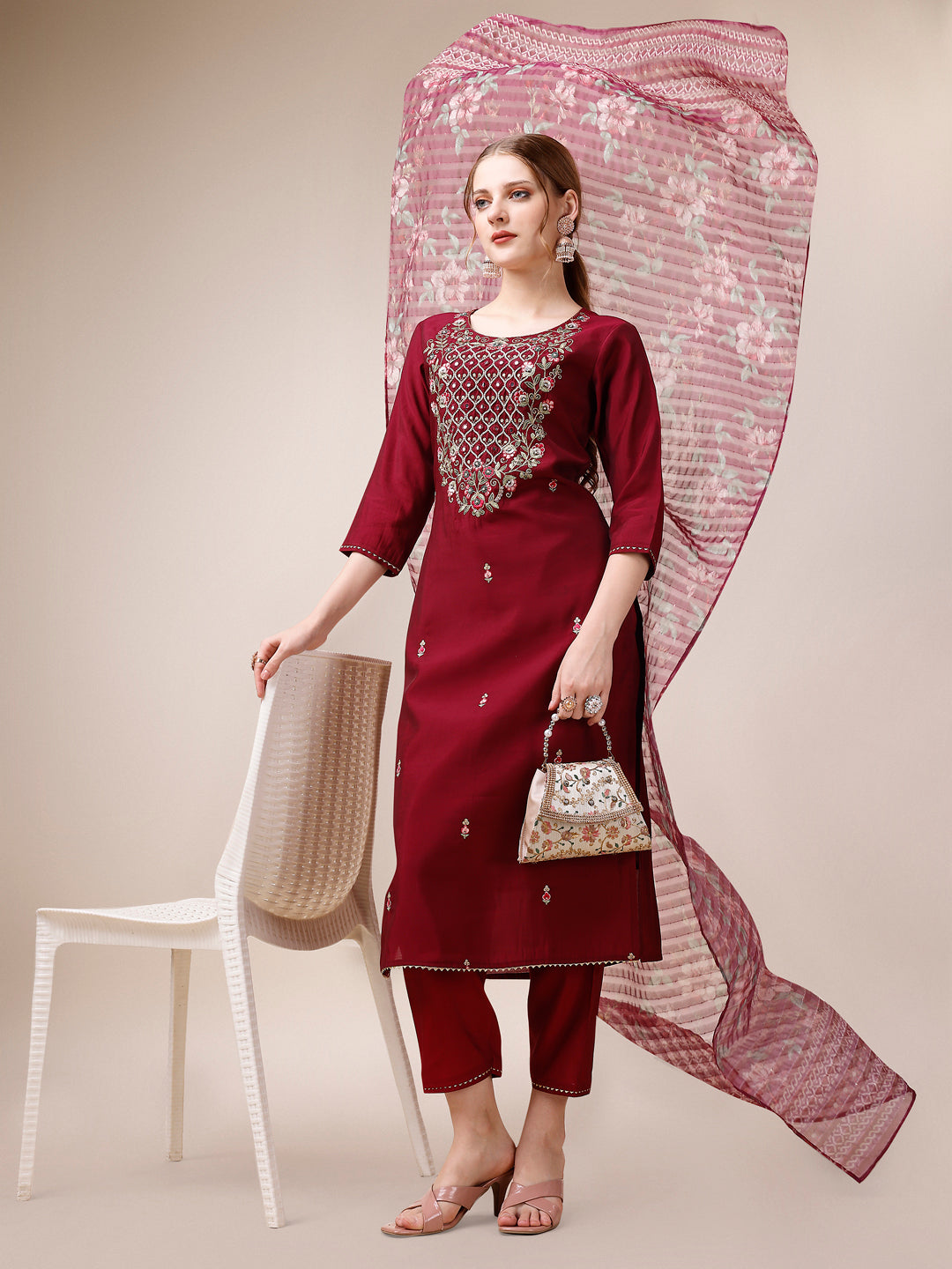 Mirror & Beads Hand Embroidered Kurta with pant & printed Organza Dupatta