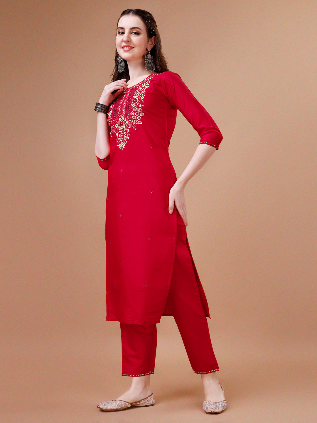 Hand embroidered Kurta with pant & dupatta